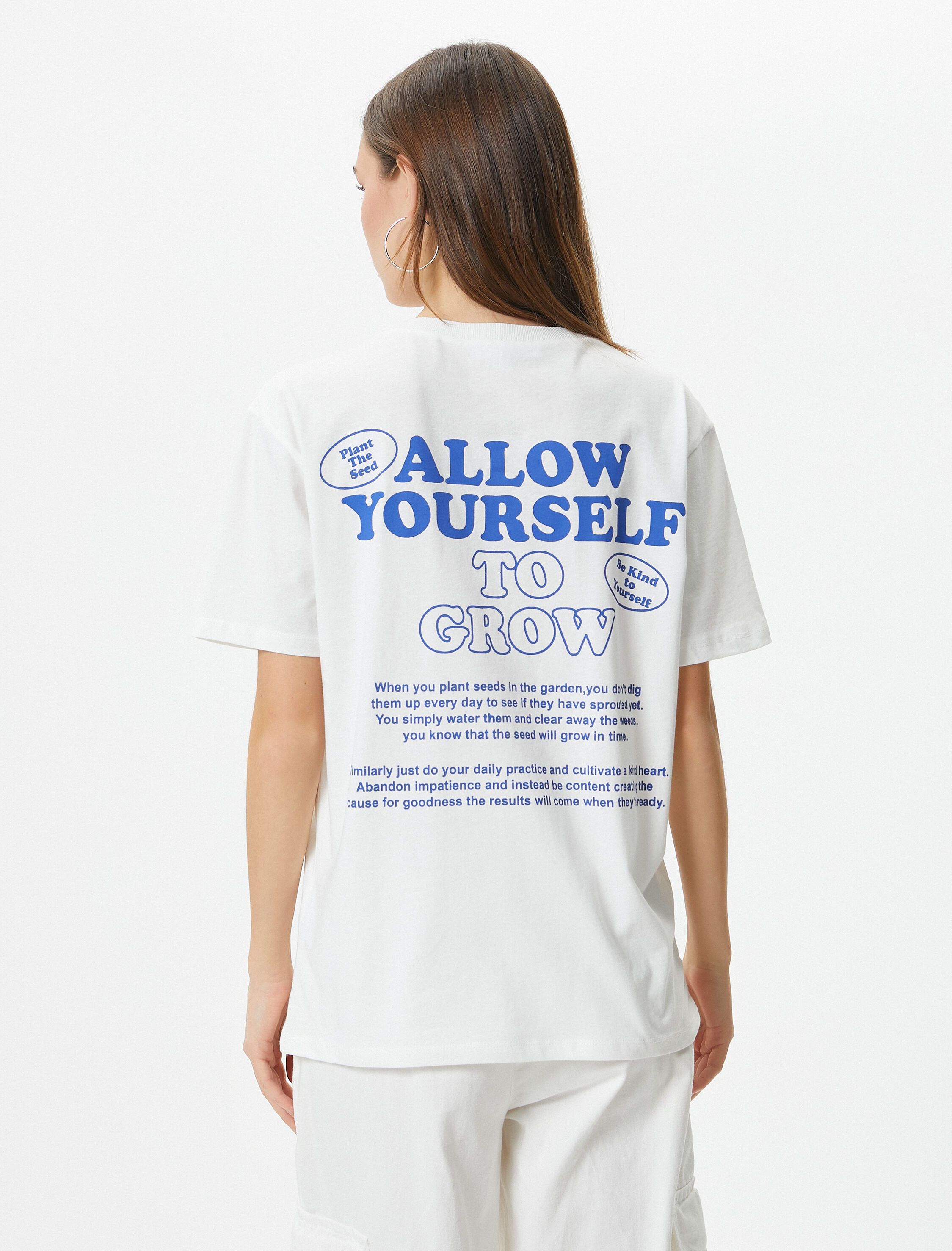   Arkası Baskılı Tişört Kısa Kollu Bisiklet Yaka Pamuklu Rahat Kalıp