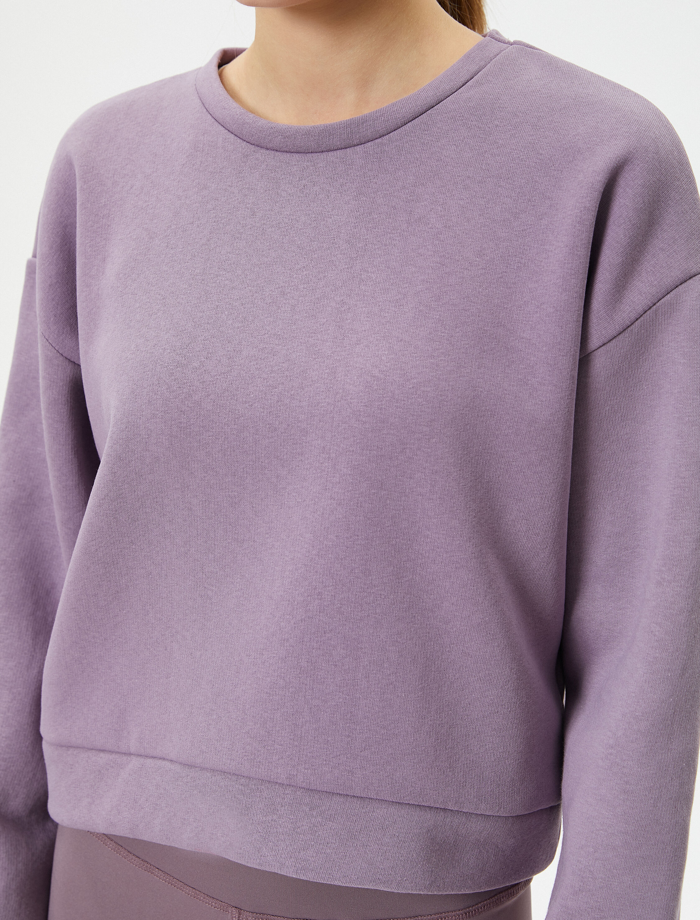   Şardonlu Basic Spor Crop Sweatshirt Rahat Kalıp Pamuklu Bisiklet Yaka Uzun Kollu