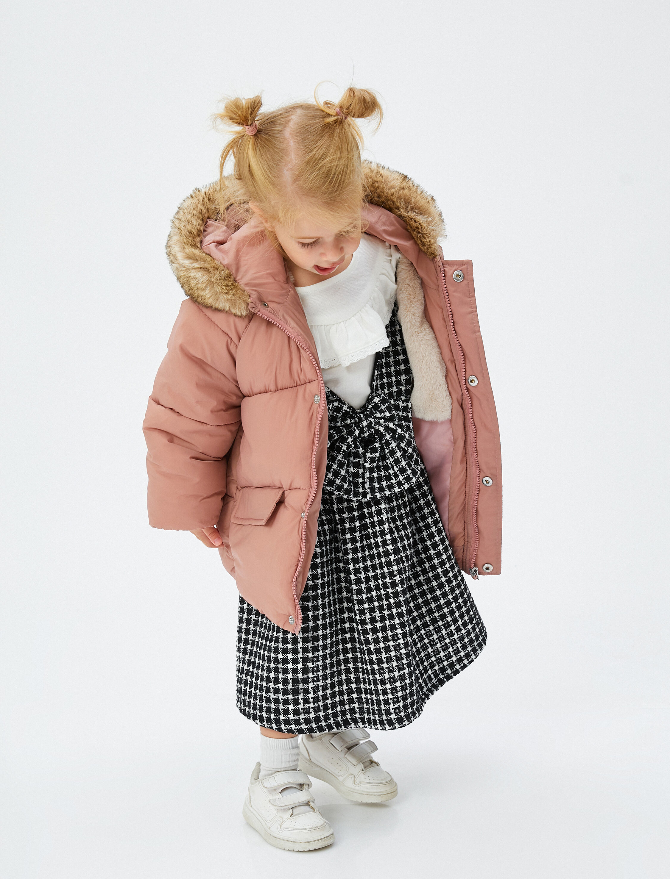  Kız Bebek Şişme Mont Kapşonlu Suni Kürk Detaylı Fermuarlı Cepli