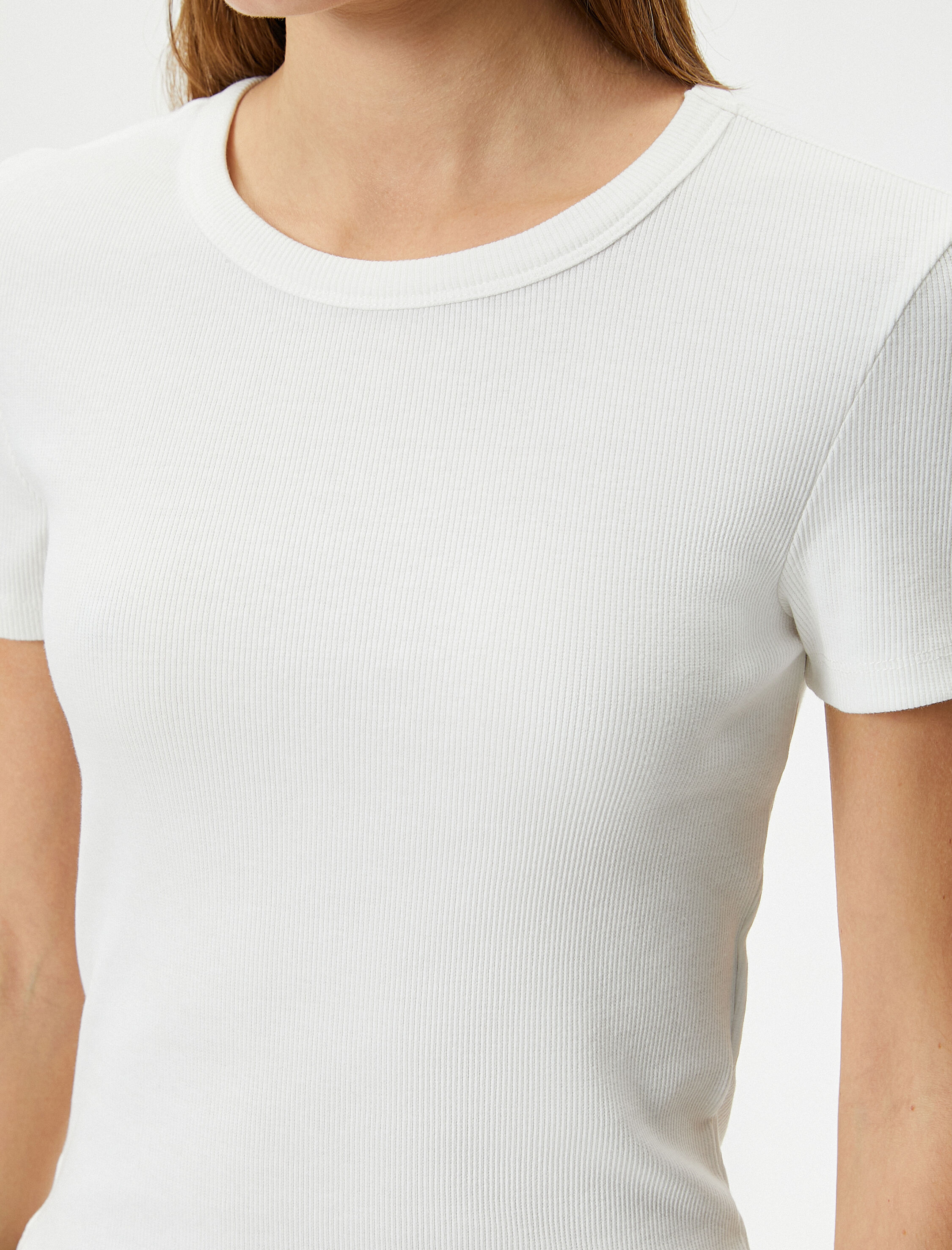   Basic Tişört Slim Fit Ribanalı Kısa Kollu Bisiklet Yaka Pamuklu