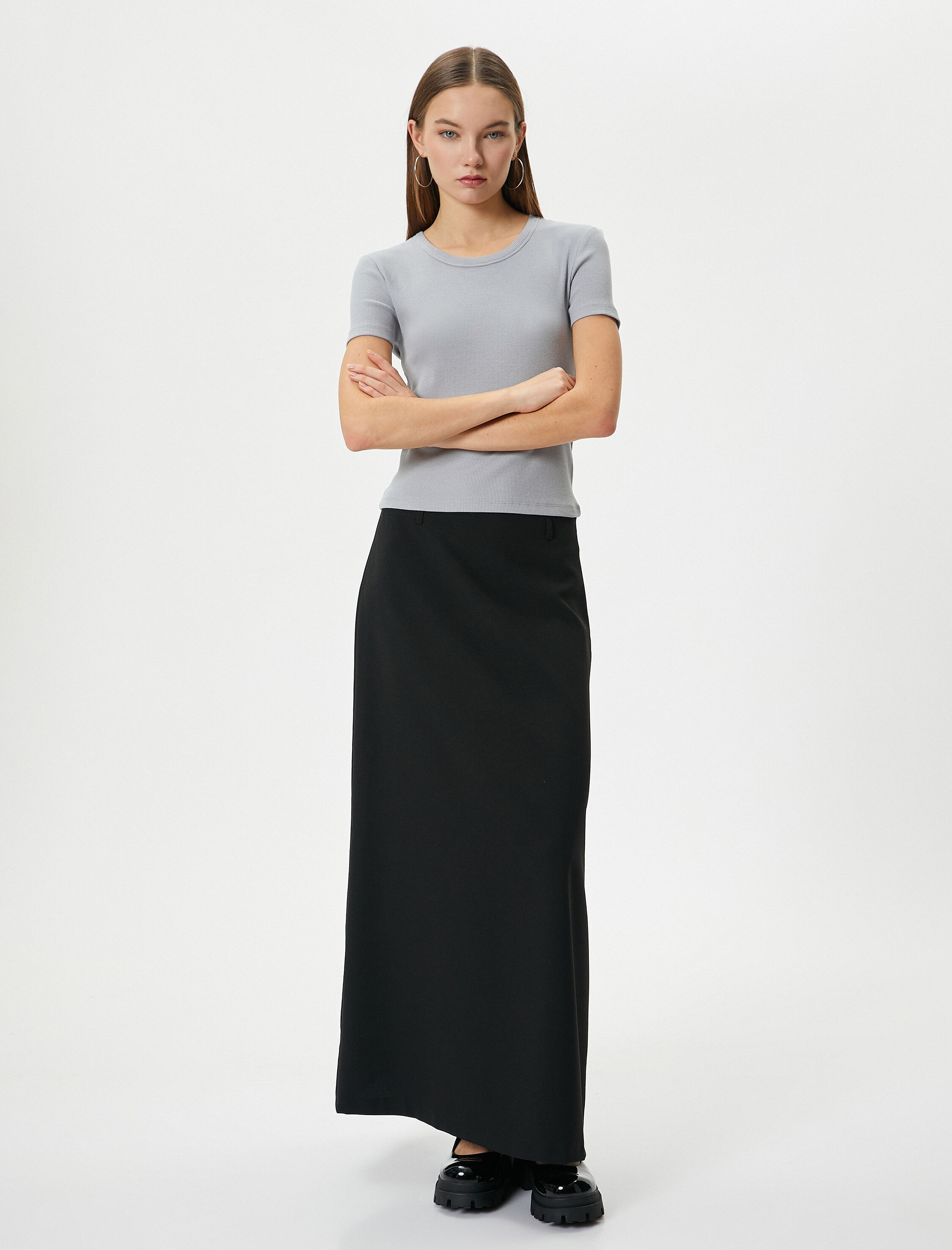   Basic Tişört Slim Fit Ribanalı Kısa Kollu Bisiklet Yaka Pamuklu