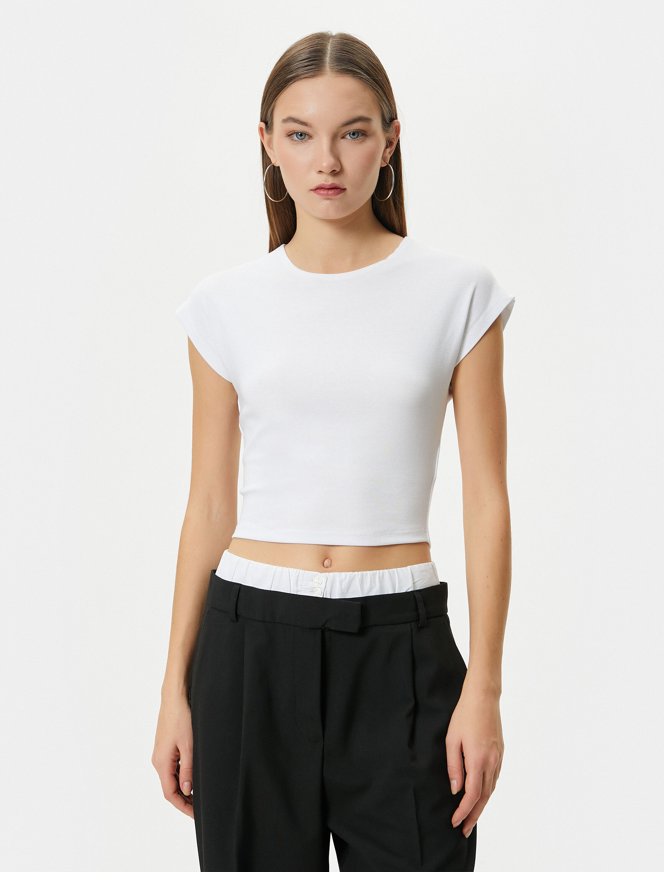   Basic Modal Tişört Slim Fit Ribanalı Kısa Kollu Bisiklet Yaka