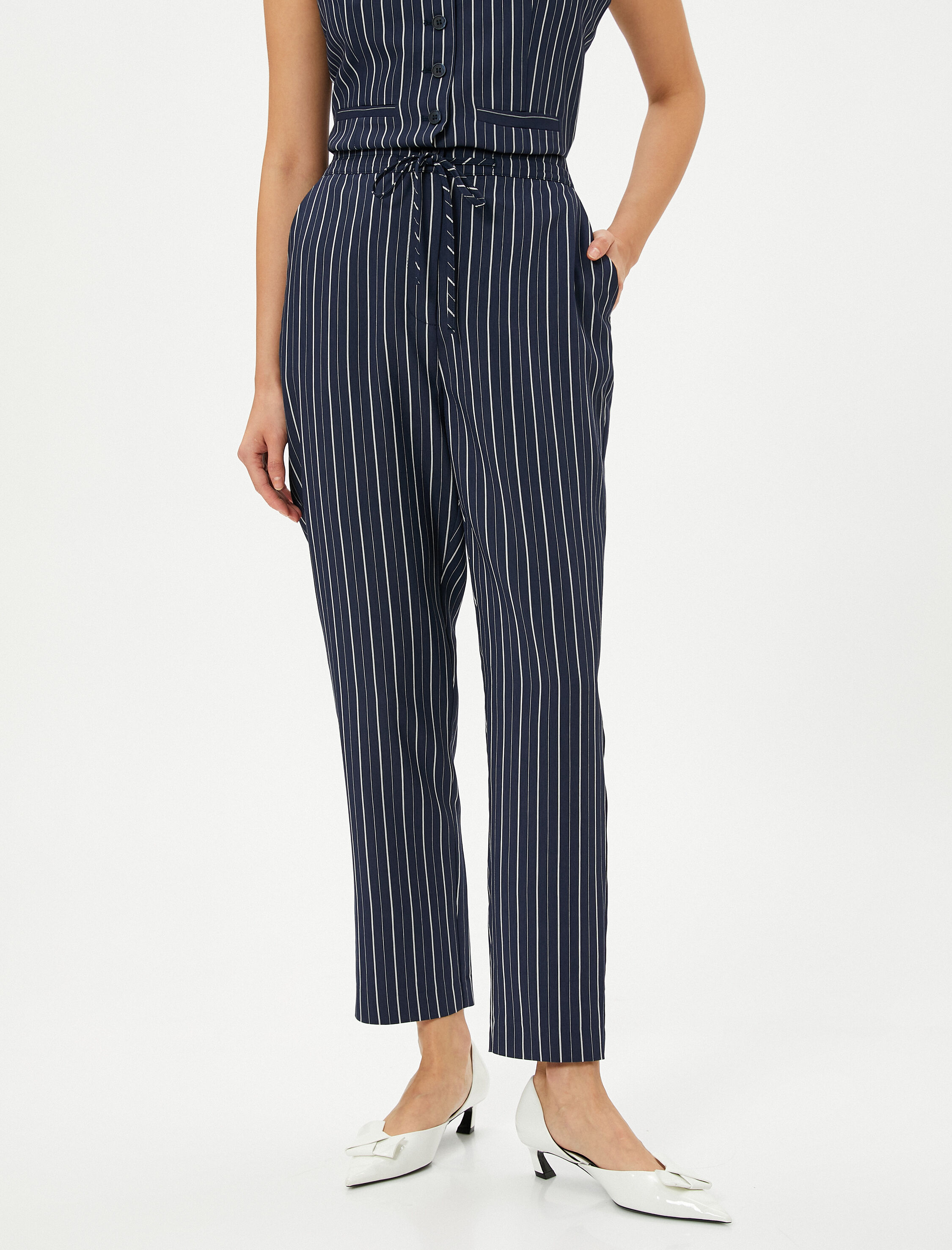   Havuç Pantolon Beli Bağcıklı Cep Detaylı Viskon