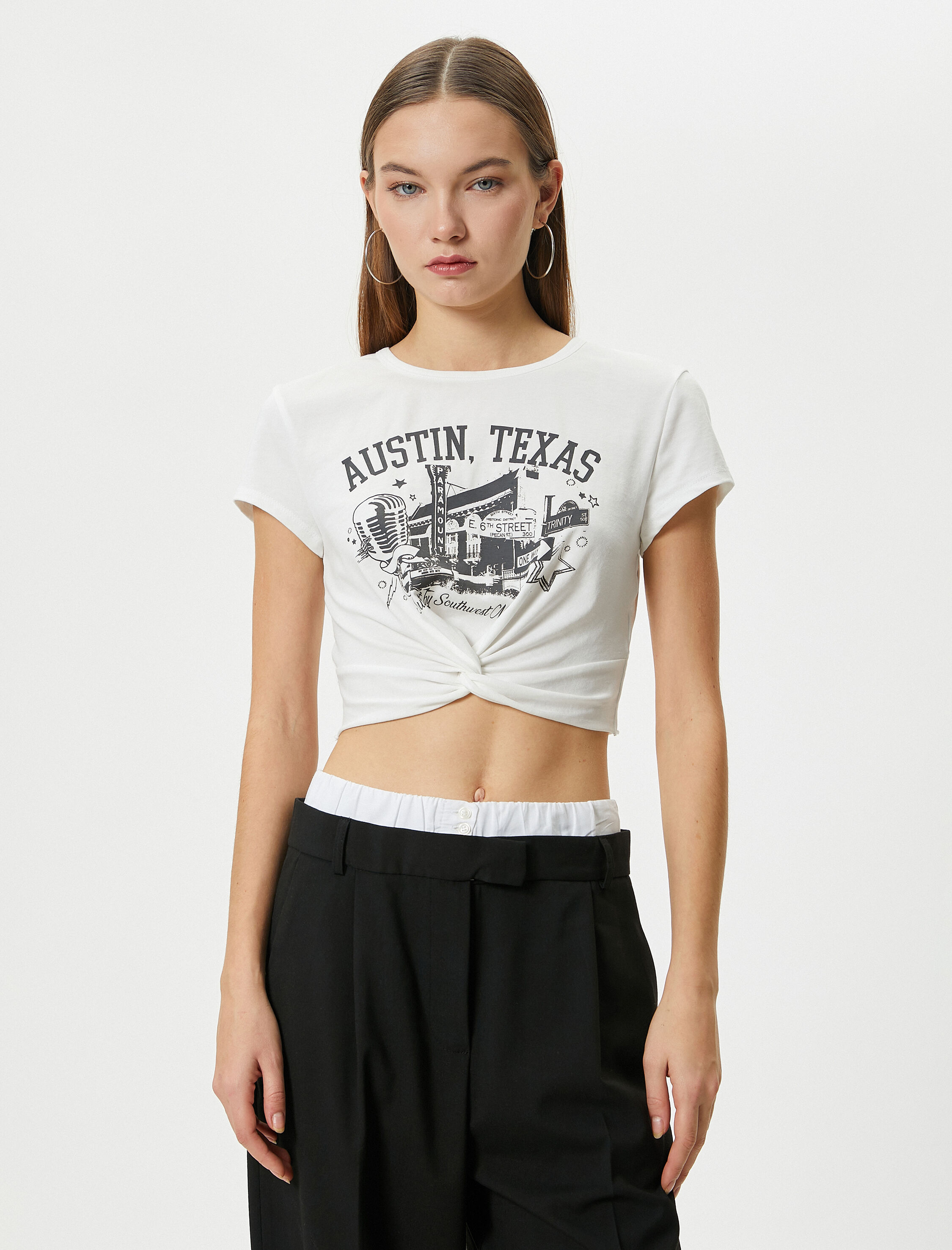   Baskılı Crop Tişört Düğüm Detaylı Kısa Kollu Bisiklet Yaka Slim Fit Pamuklu