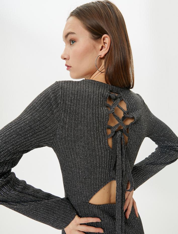  Mini Triko Elbise Arkası Bağlamalı Pencere Detaylı Uzun Kollu Yuvarlak Yaka Slim Fit
