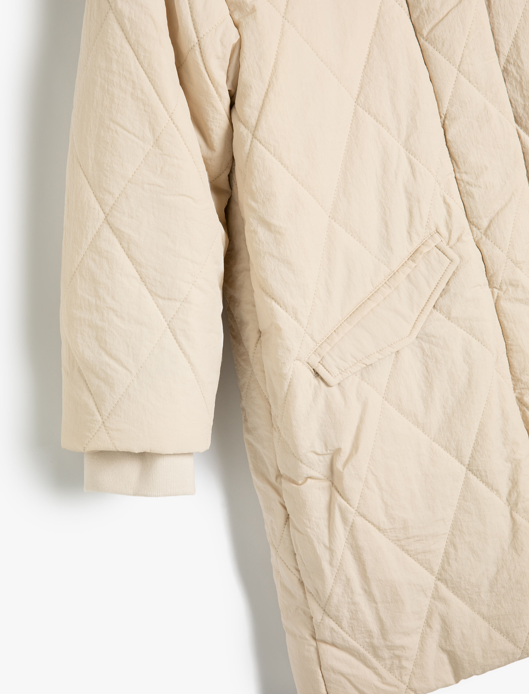  Kız Çocuk Oversize Uzun Kaban Kapitone Suni Kürk Detaylı Kapüşonlu İçi Peluş Astarlı Kapaklı Cepli Fermuarlı