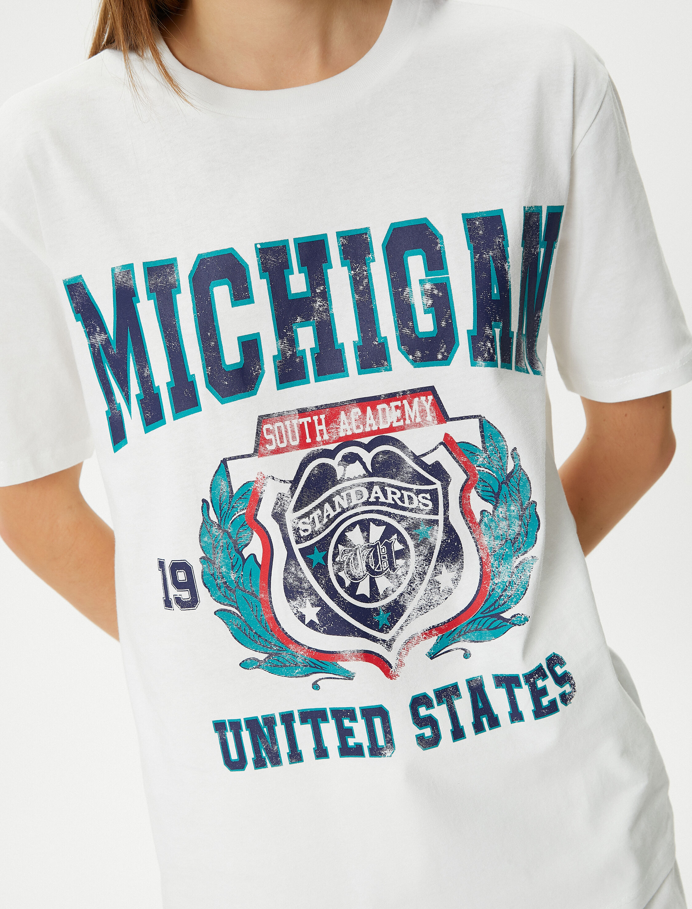 Kolej Tişört Baskılı Kısa Kollu Bisiklet Yaka Pamuklu Rahat Kalıp