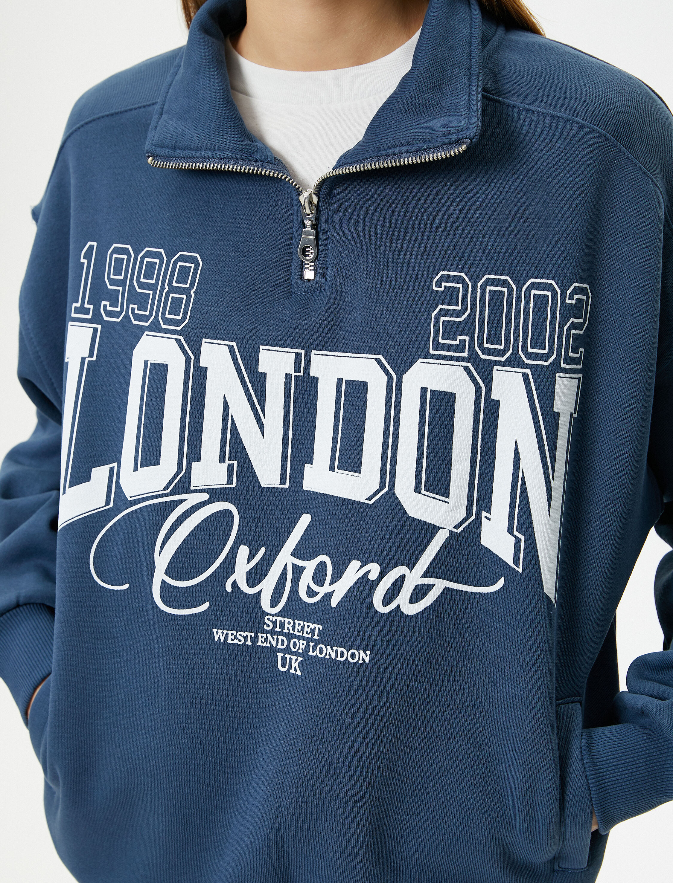   Şardonlu Yarım Fermuarlı Sweatshirt Rahat Kalıp Kolej Temalı Baskılı  Pamuk Karışımlı