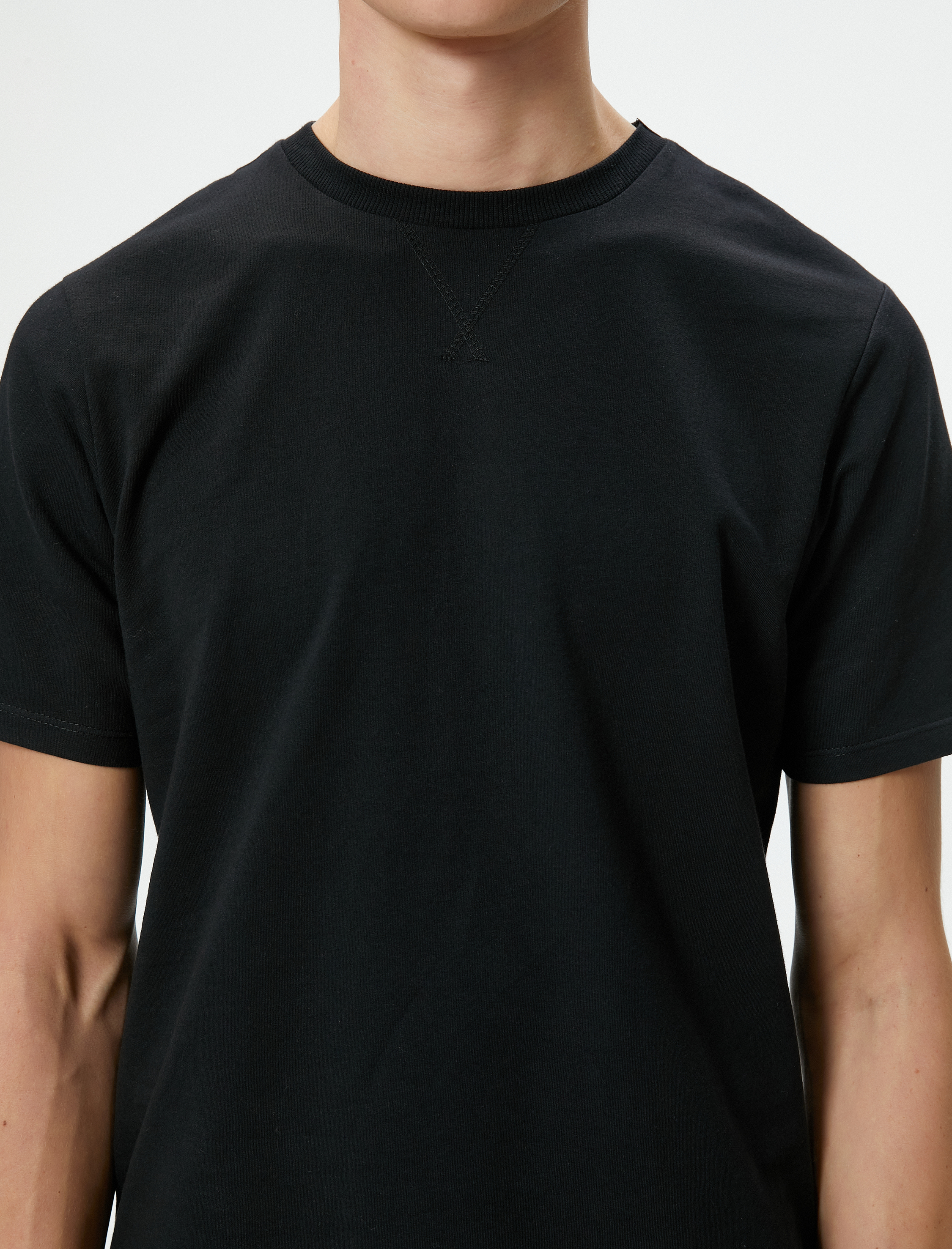   Basic Tişört Bisiklet Yaka Kısa Kollu Pamuklu