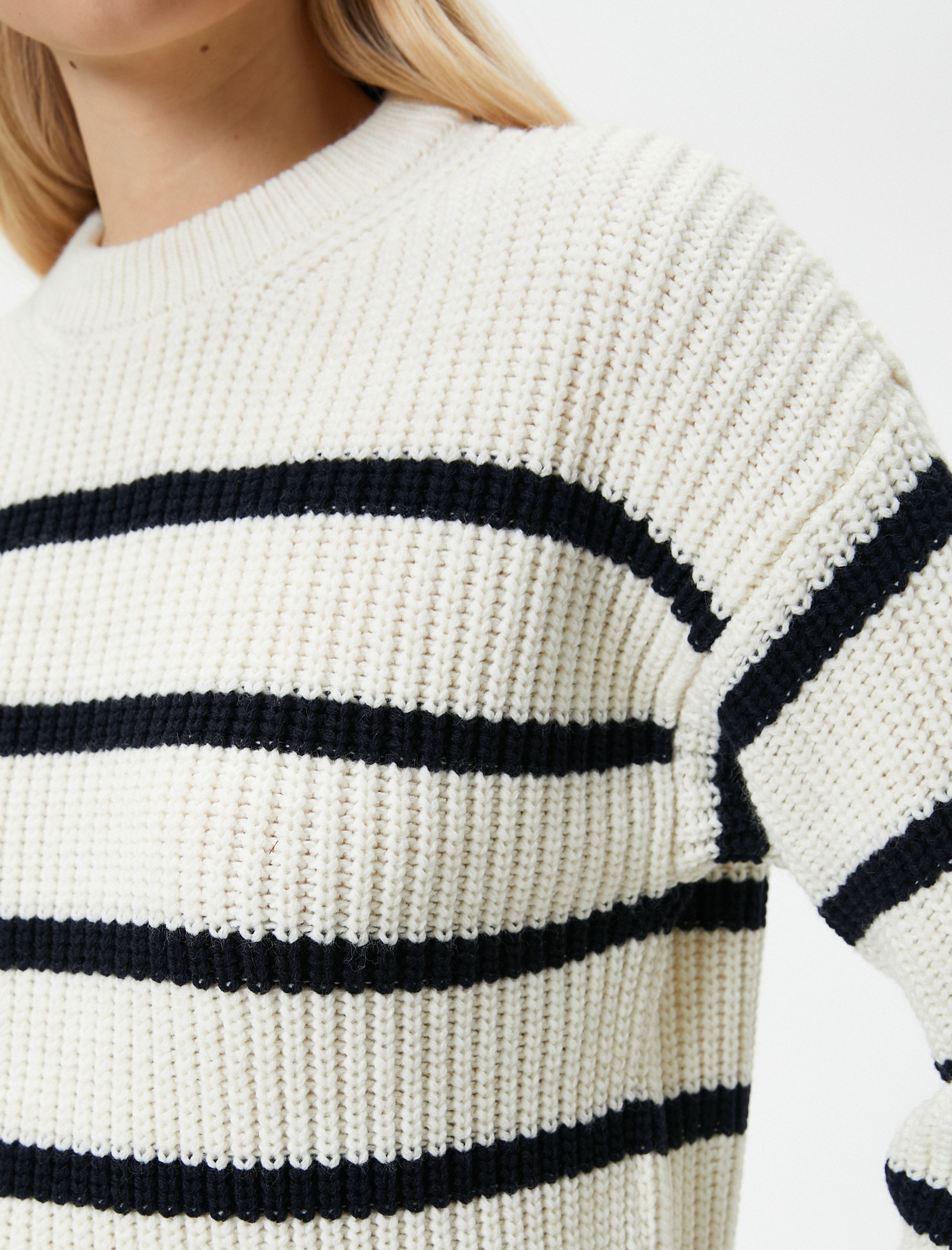   Örgü Kazak Bisiklet Yaka