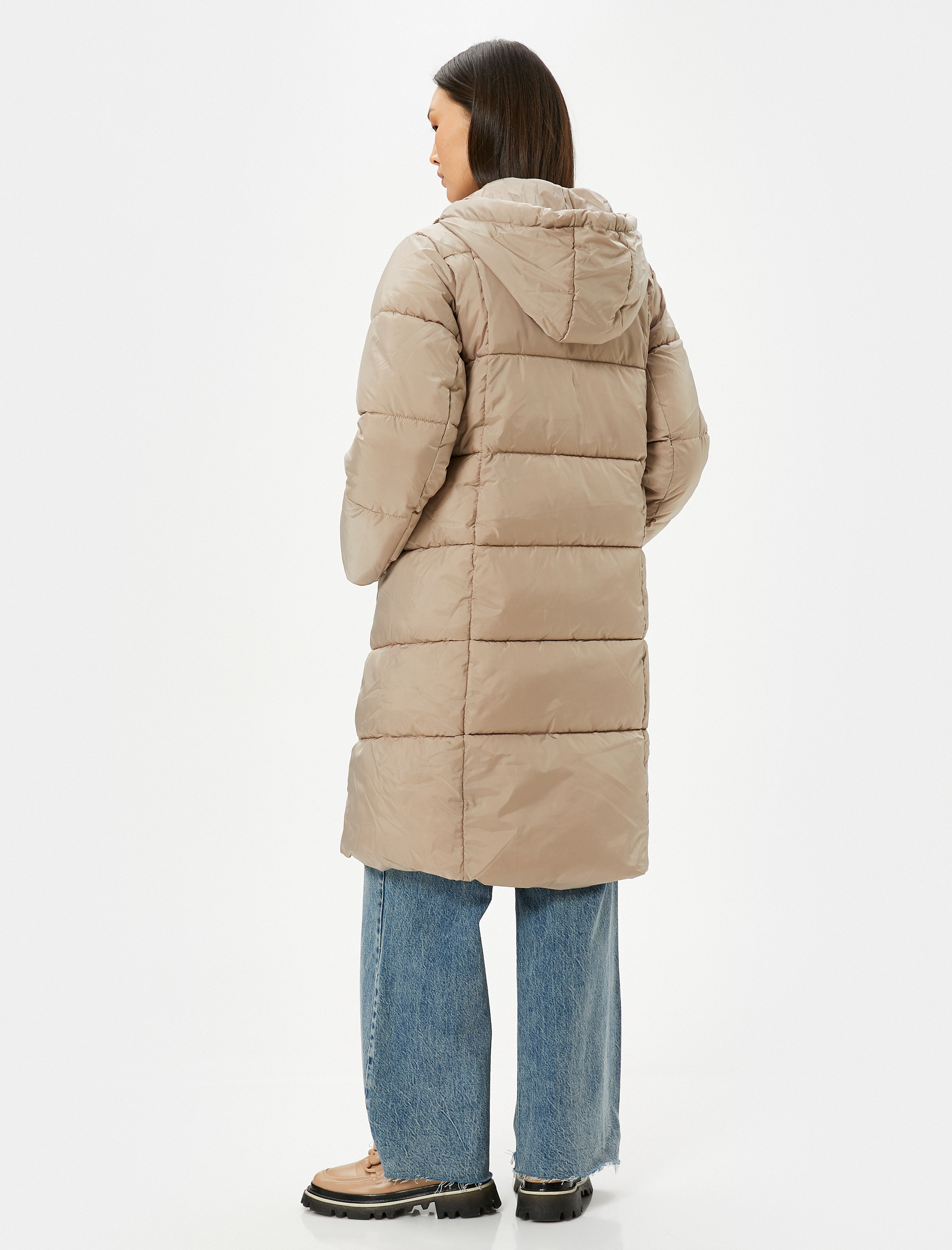   Uzun Şişme Mont Kapüşonlu Cepli Fermuarlı