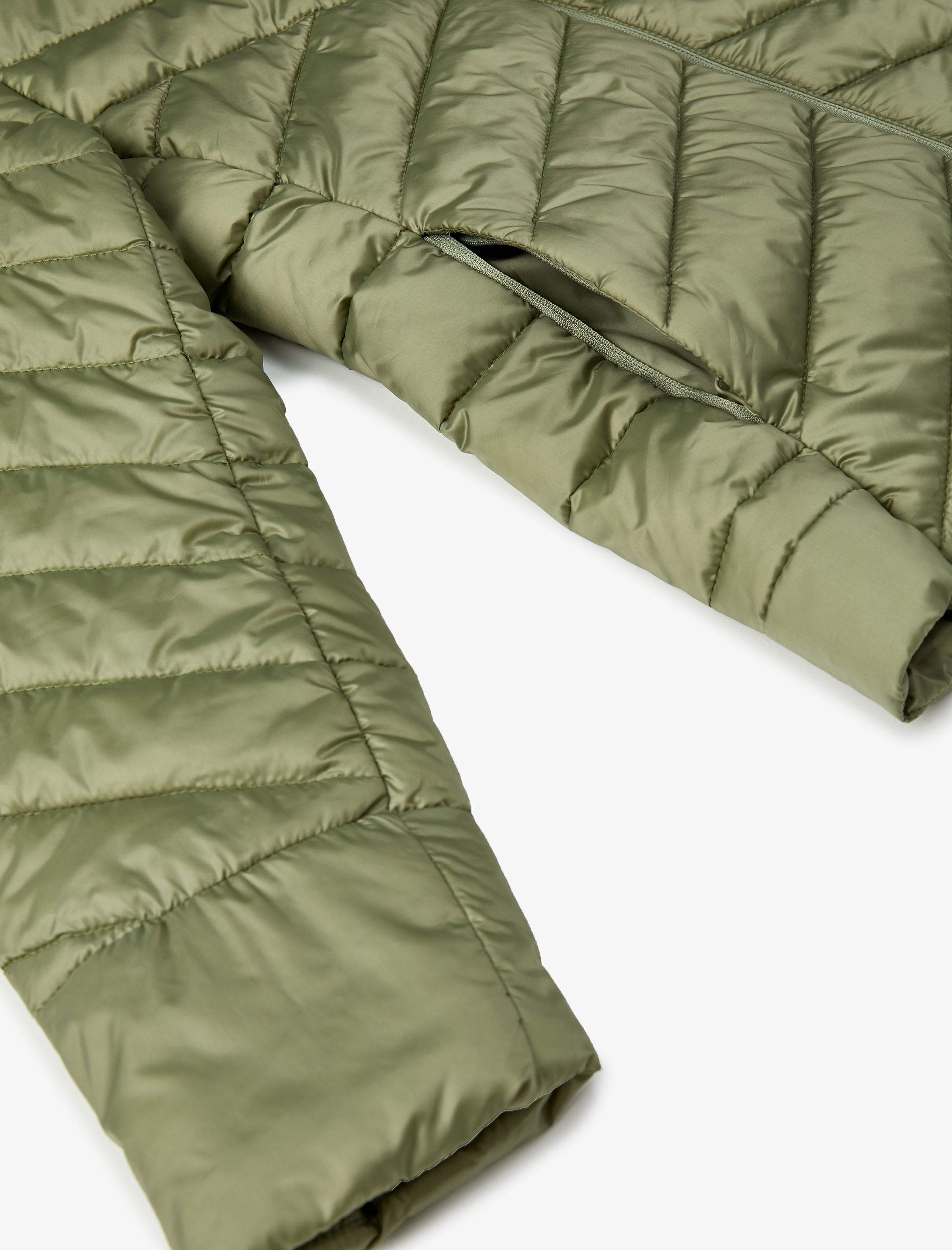   Şişme Mont Dik Yaka Fermuarlı Cepli