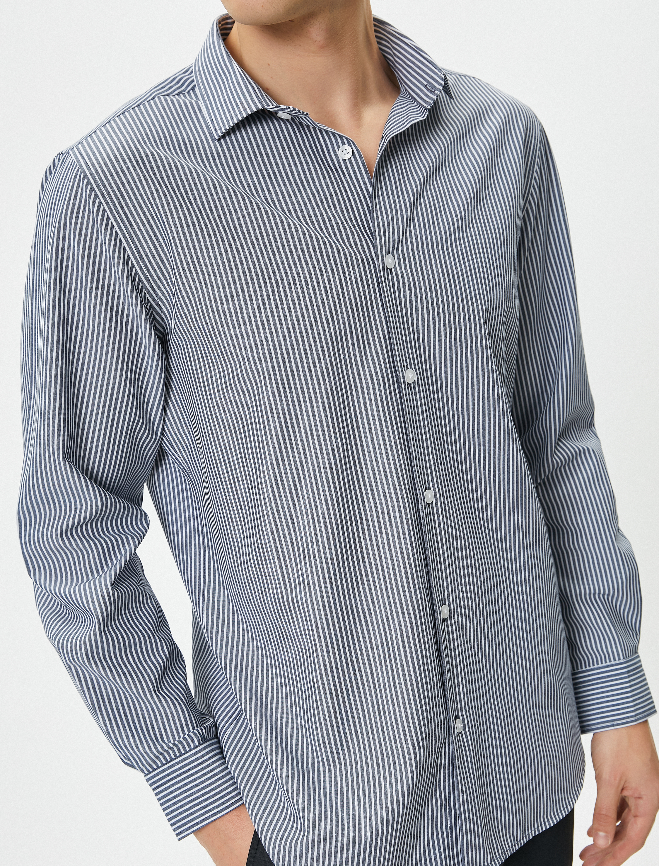   Basic Gömlek Klasik Manşet Yaka Düğmeli Uzun Kollu Regular Fit