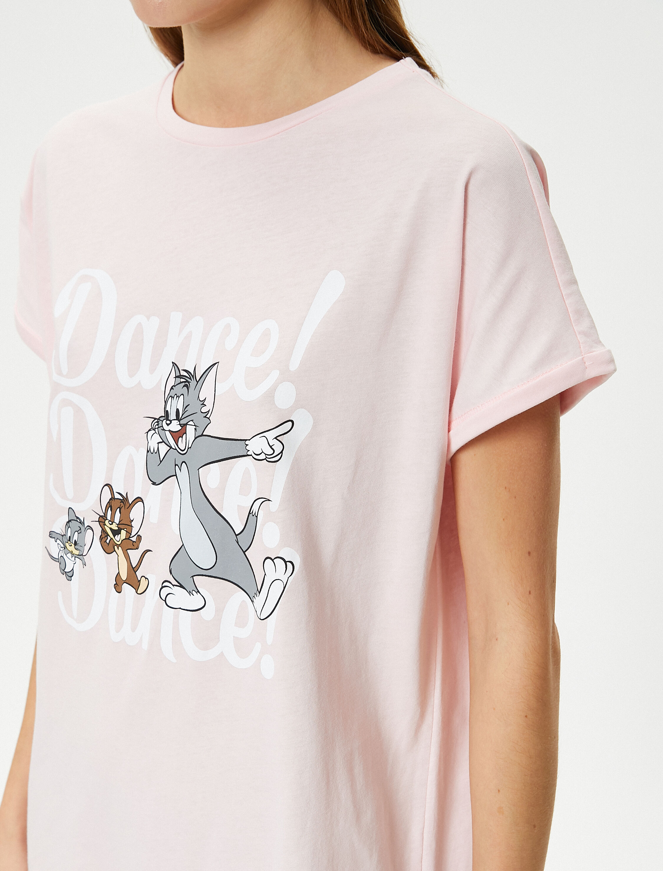 Tom ve Jerry Baskılı Gecelik Lisanslı Kısa Kollu Bisiklet Yaka Pamuklu