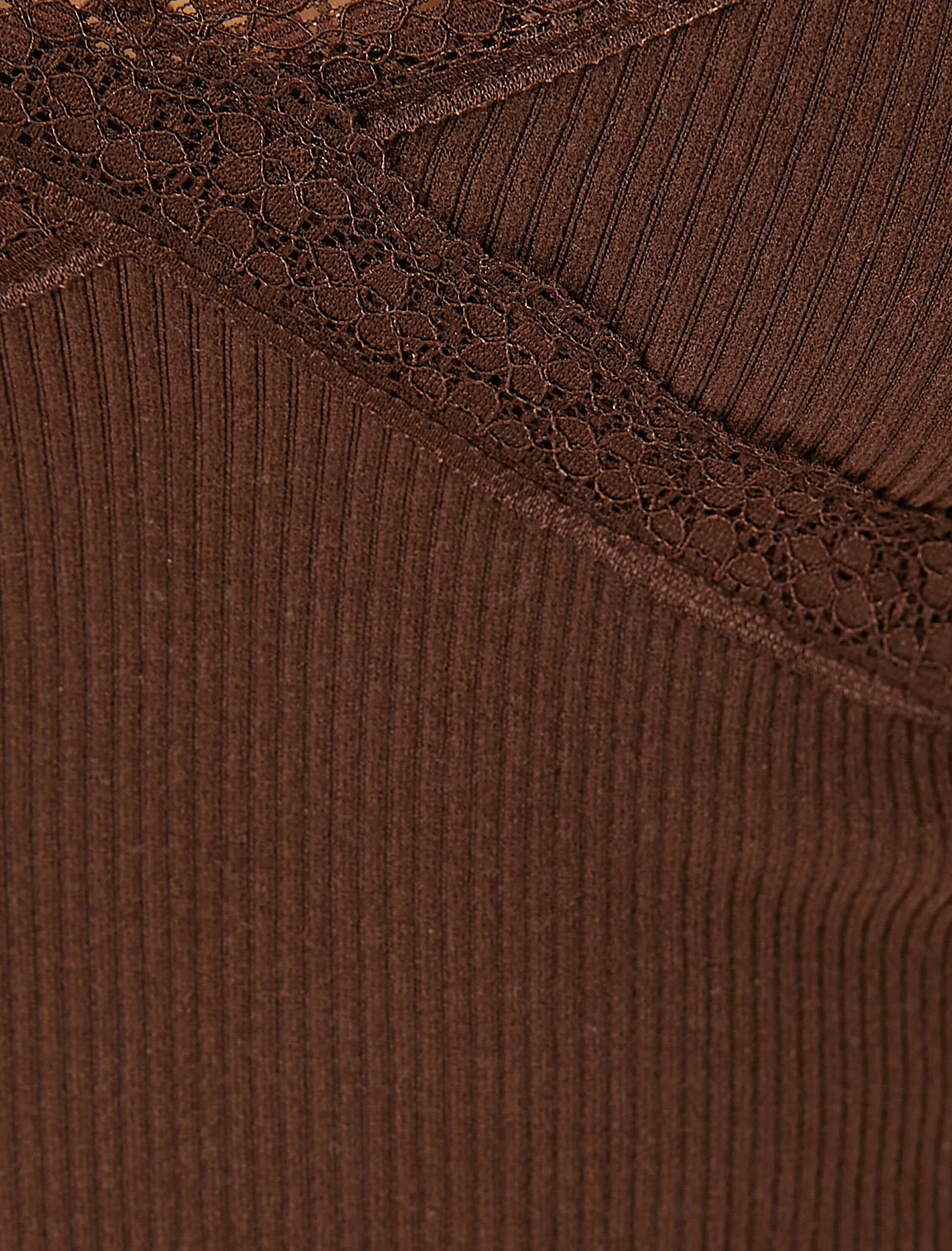   Crop İnce Askılı Atlet Dantel Güpür Dantel Detaylı Slim Fit Ribanalı