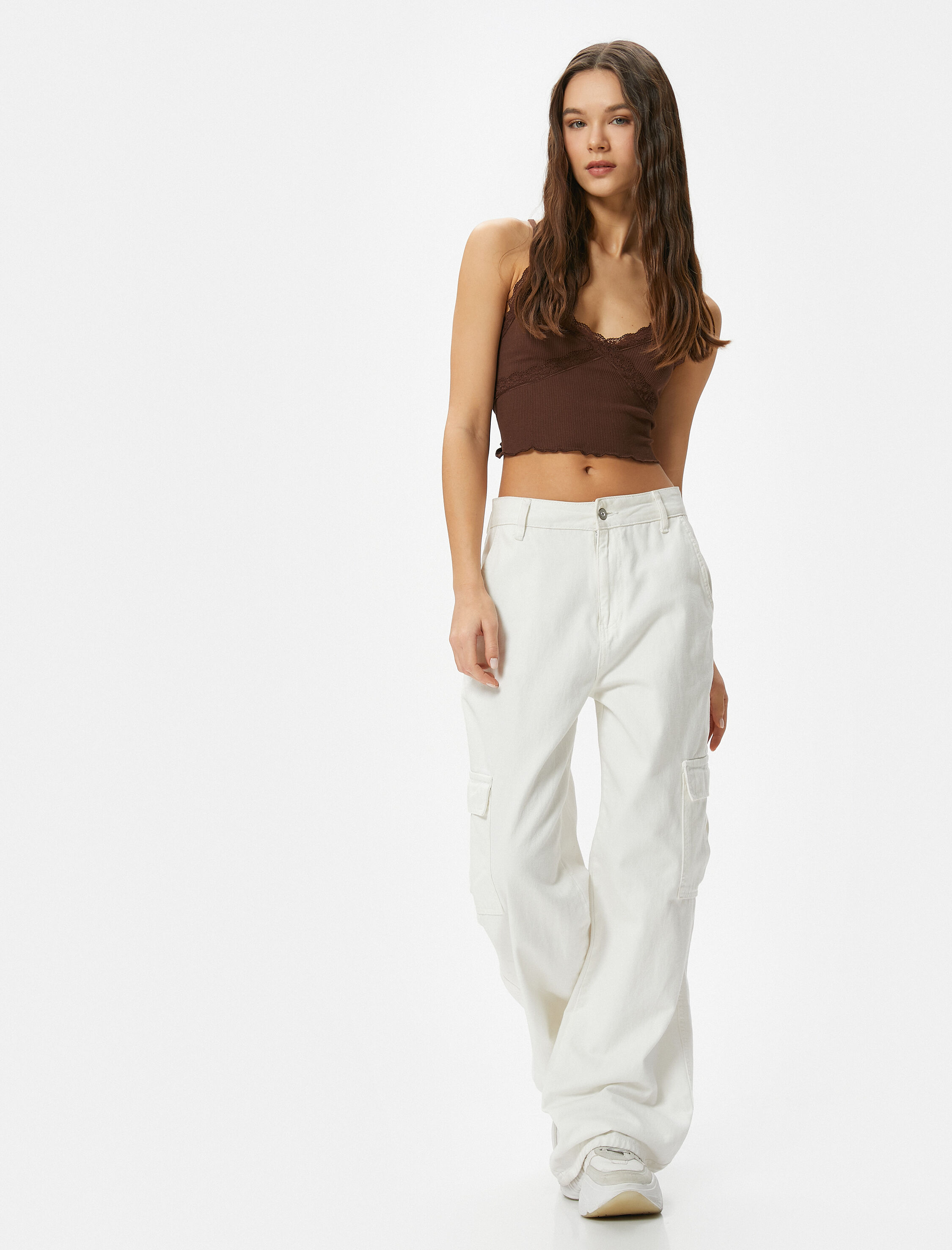   Crop İnce Askılı Atlet Dantel Güpür Dantel Detaylı Slim Fit Ribanalı