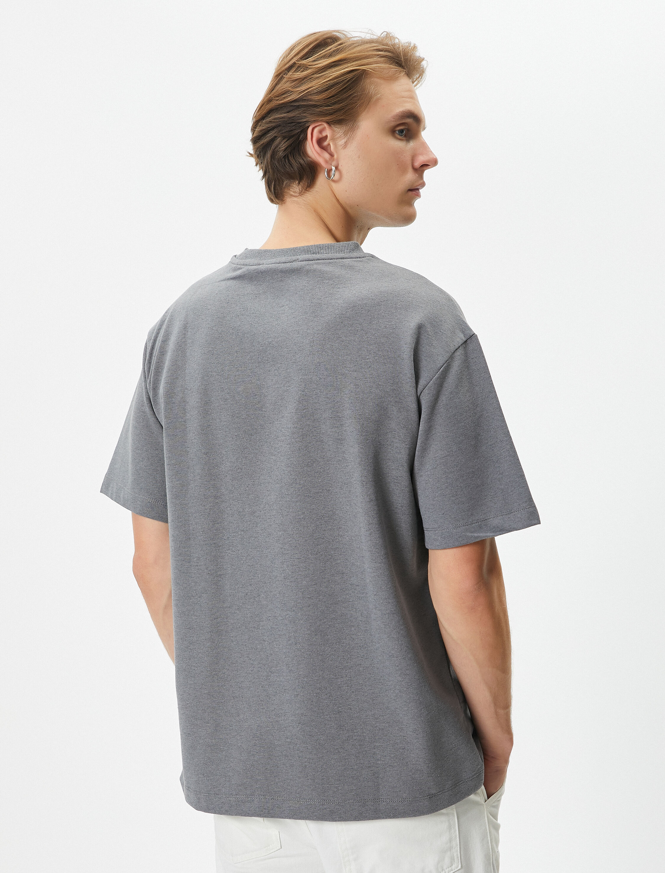   Oversize Tişört Dikiş Detaylı Bisiklet Yaka Kısa Kollu