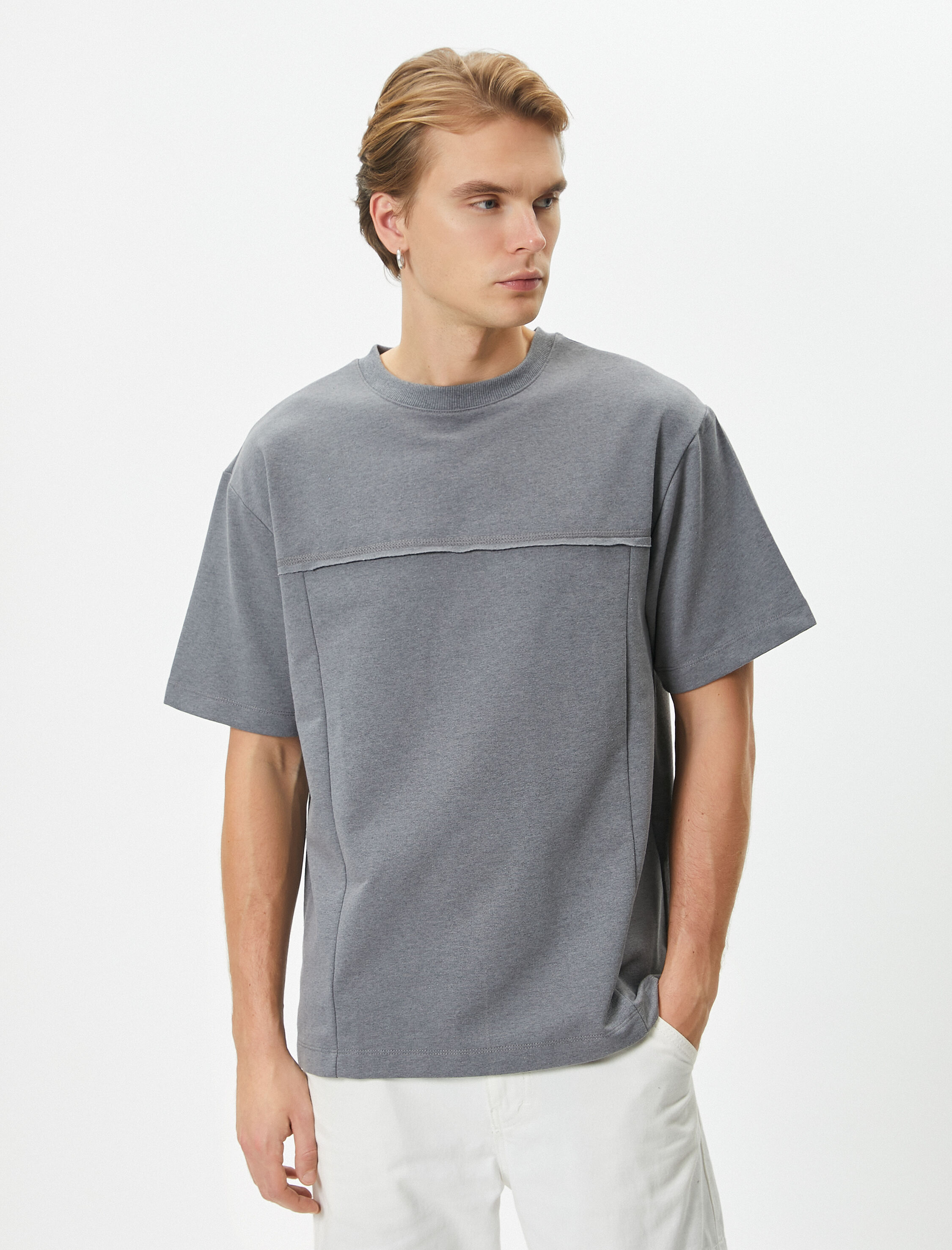   Oversize Tişört Dikiş Detaylı Bisiklet Yaka Kısa Kollu