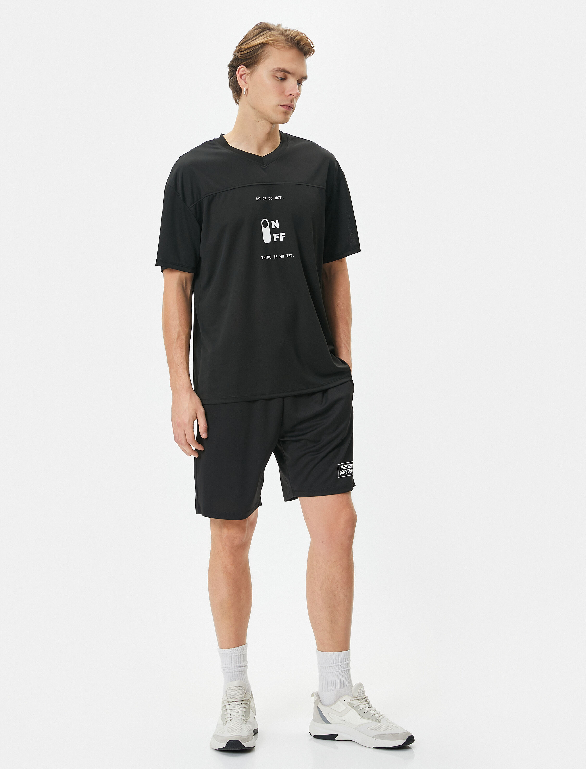   Spor Şort Beli Bağcıklı Slogan Baskılı Cepli