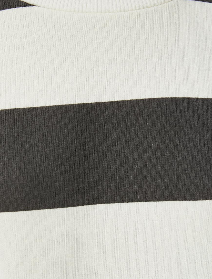   Şardonlu Rahat Kalıp Uzun Sweatshirt Bisiklet Yaka Uzun Kollu Pamuk Karışımlı