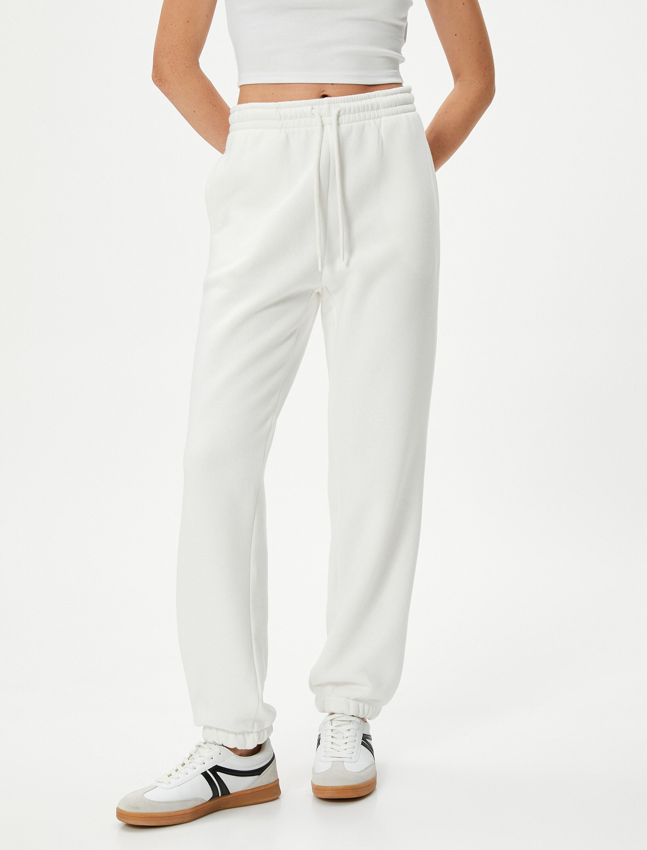   Jogger Eşofman Altı Bağcıklı Normal Bel Üç İplik Şardonlu