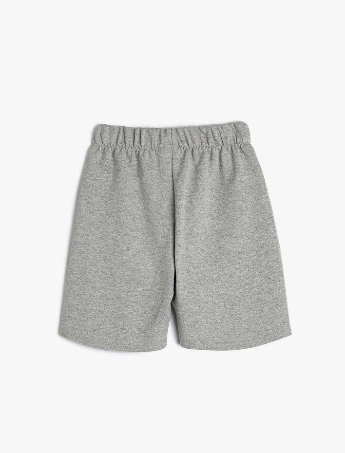 Erkek Çocuk Şort Beli Bağlamalı Oyun Baskı Detaylı