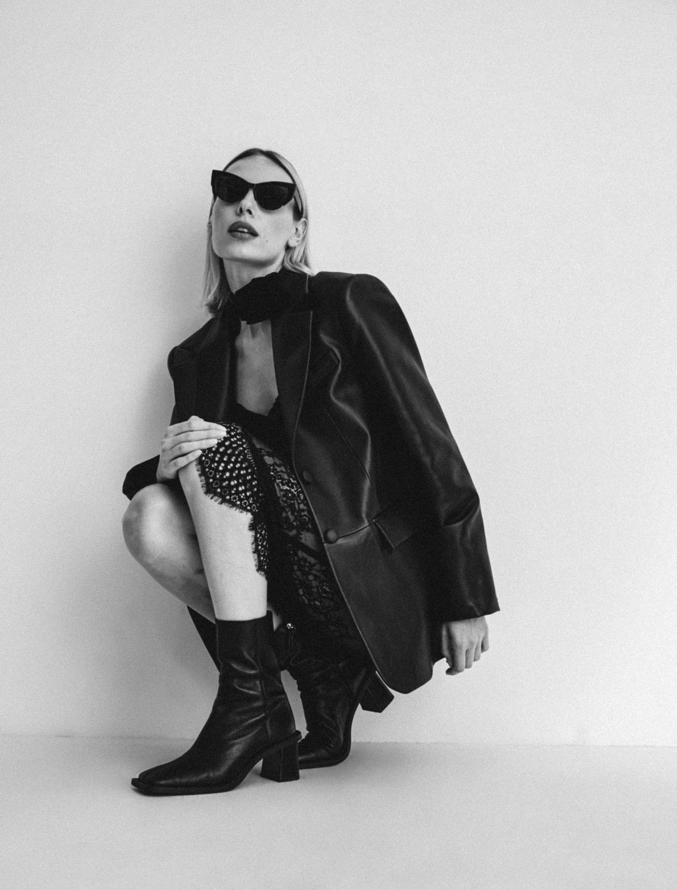   Midi Dantel Elbise Transparan İnce Askılı Fırfırlı Pencere Detaylı