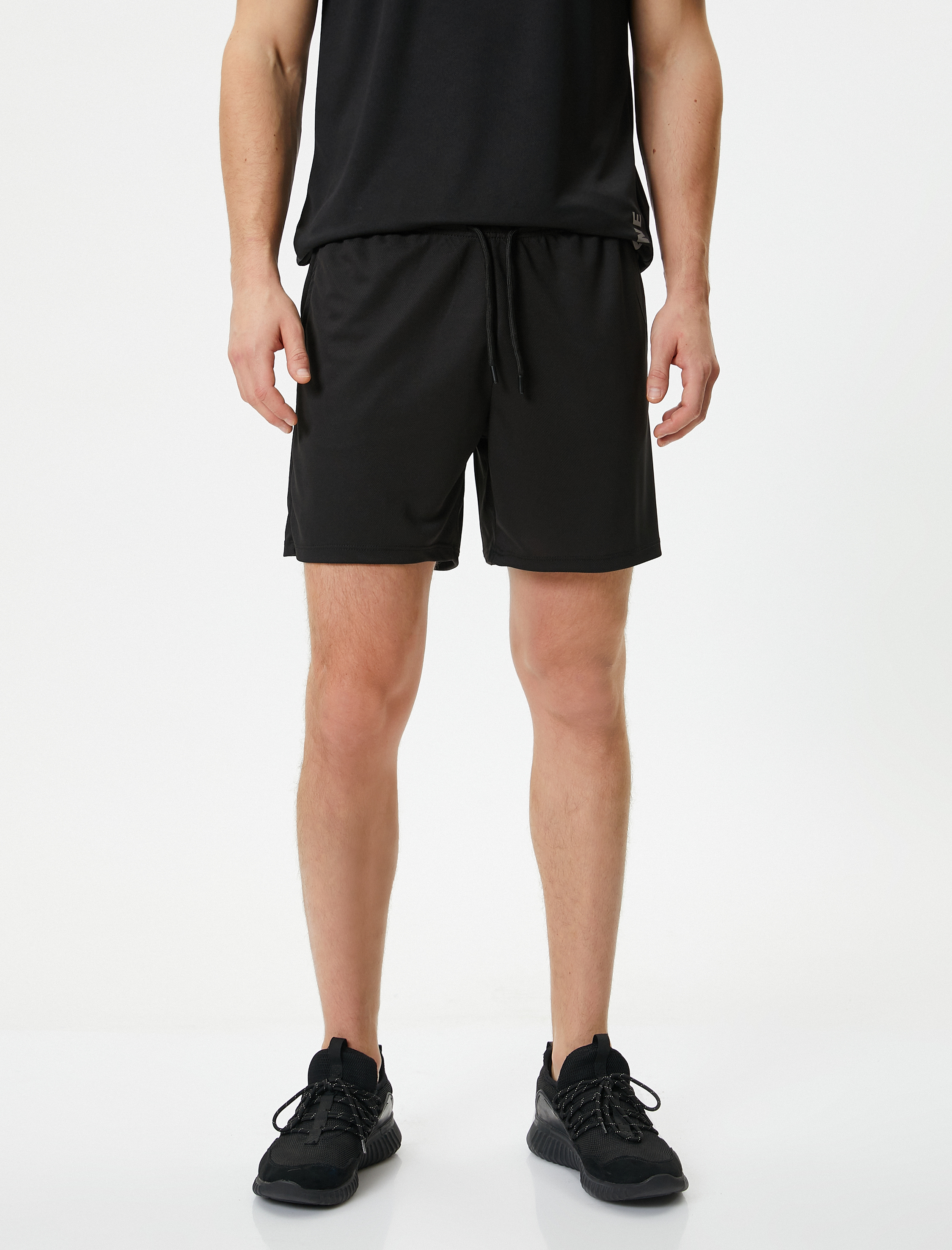   Spor Şort Kısa Beli Bağcıklı Cep Detaylı