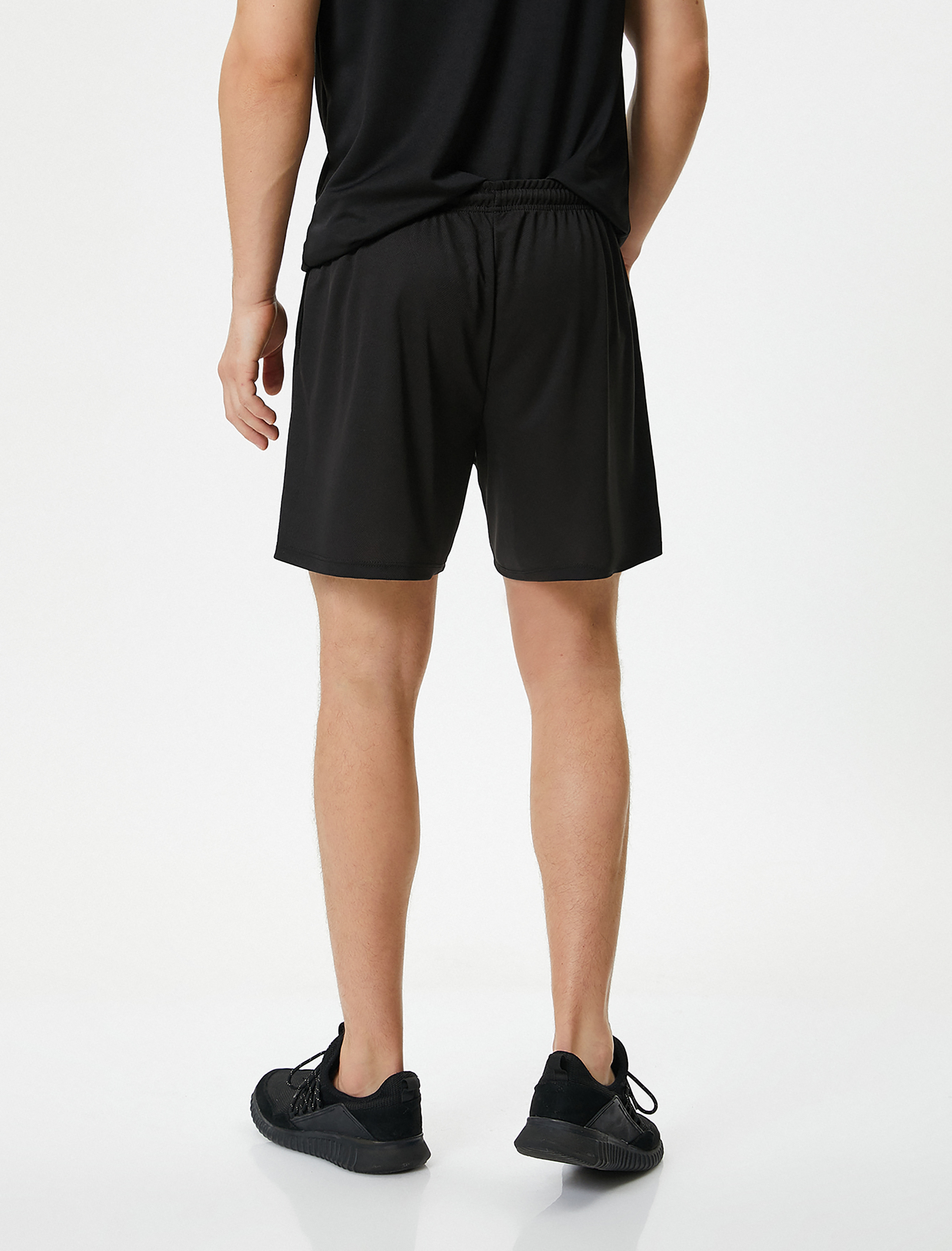   Spor Şort Kısa Beli Bağcıklı Cep Detaylı