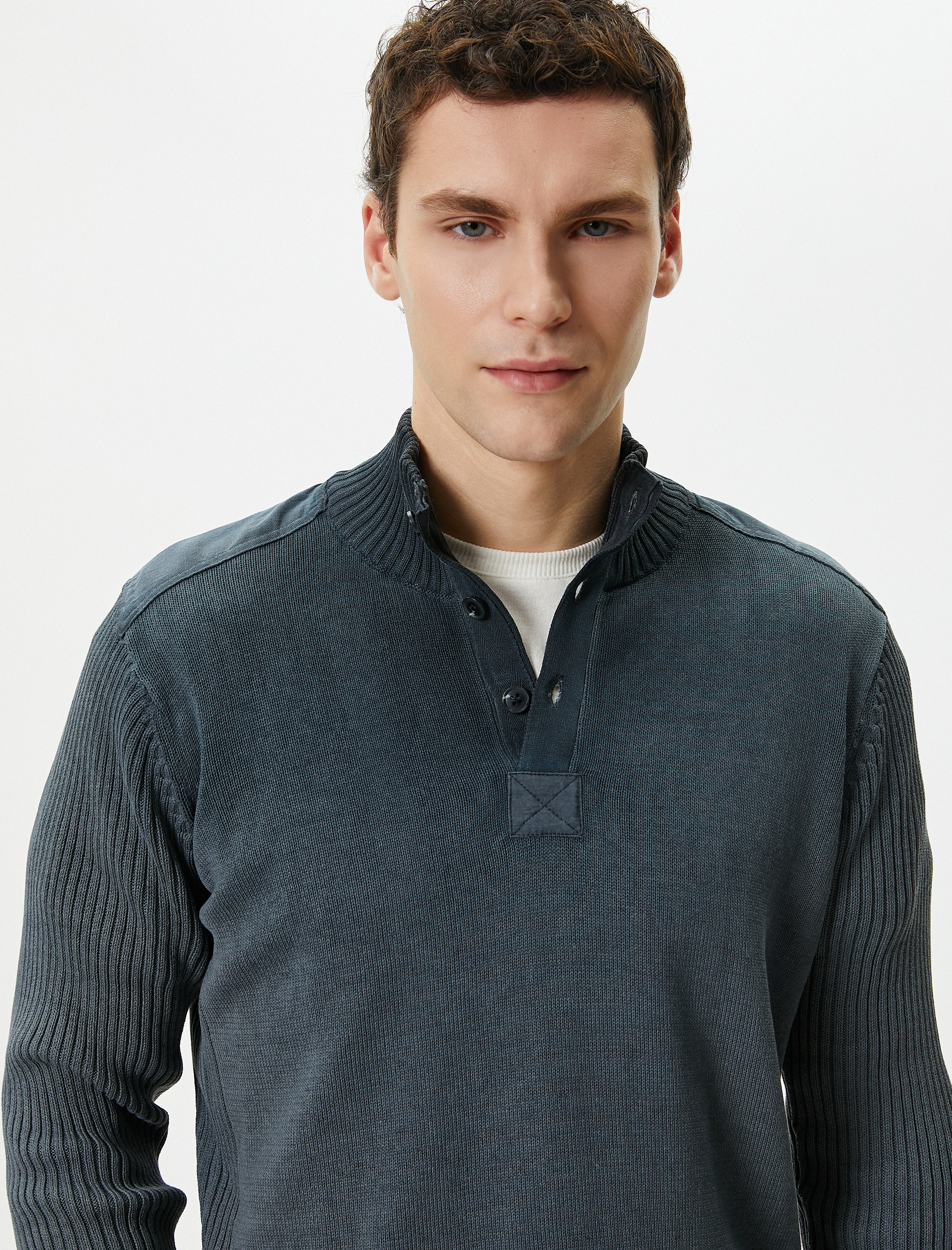   Dik Yaka Kazak Yıkamalı Düğme Detaylı Dokulu Pamuklu