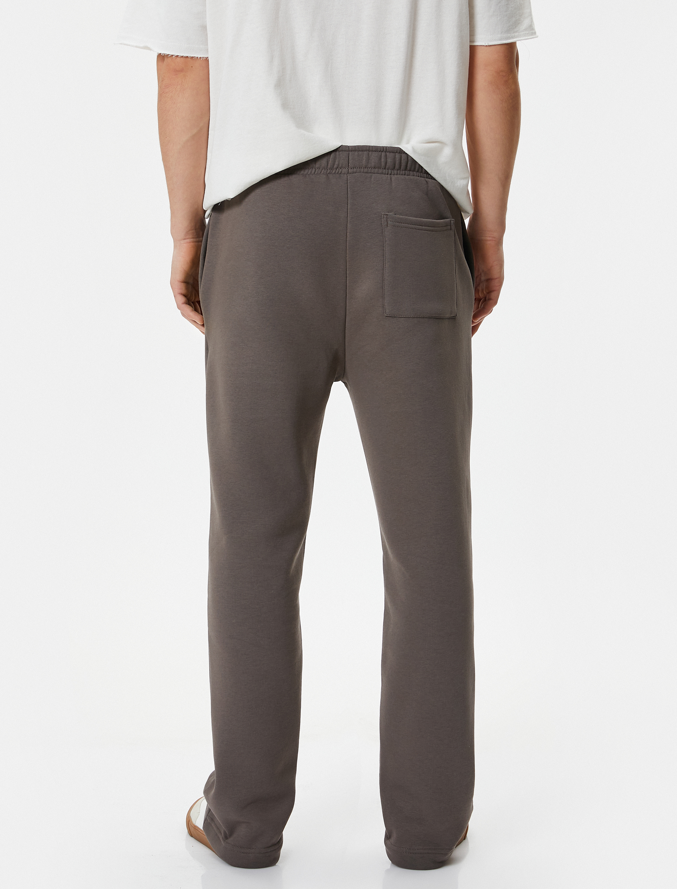 Eşofman Altı Boru Paça Beli Lastikli Cep Detaylı İşlemeli Şardonlu