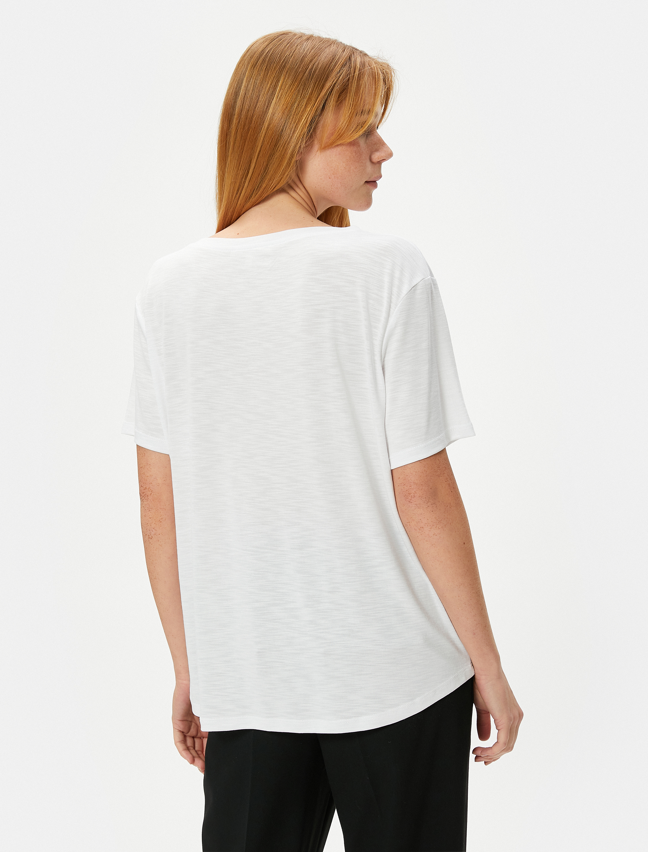   V Yaka Tişört Standart Kesim Kısa Kollu Modal Karışımlı