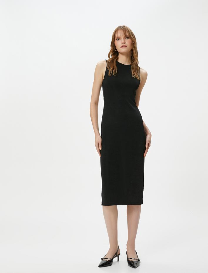  Midi Elbise Halter Yaka Sırtı Pencere Detaylı