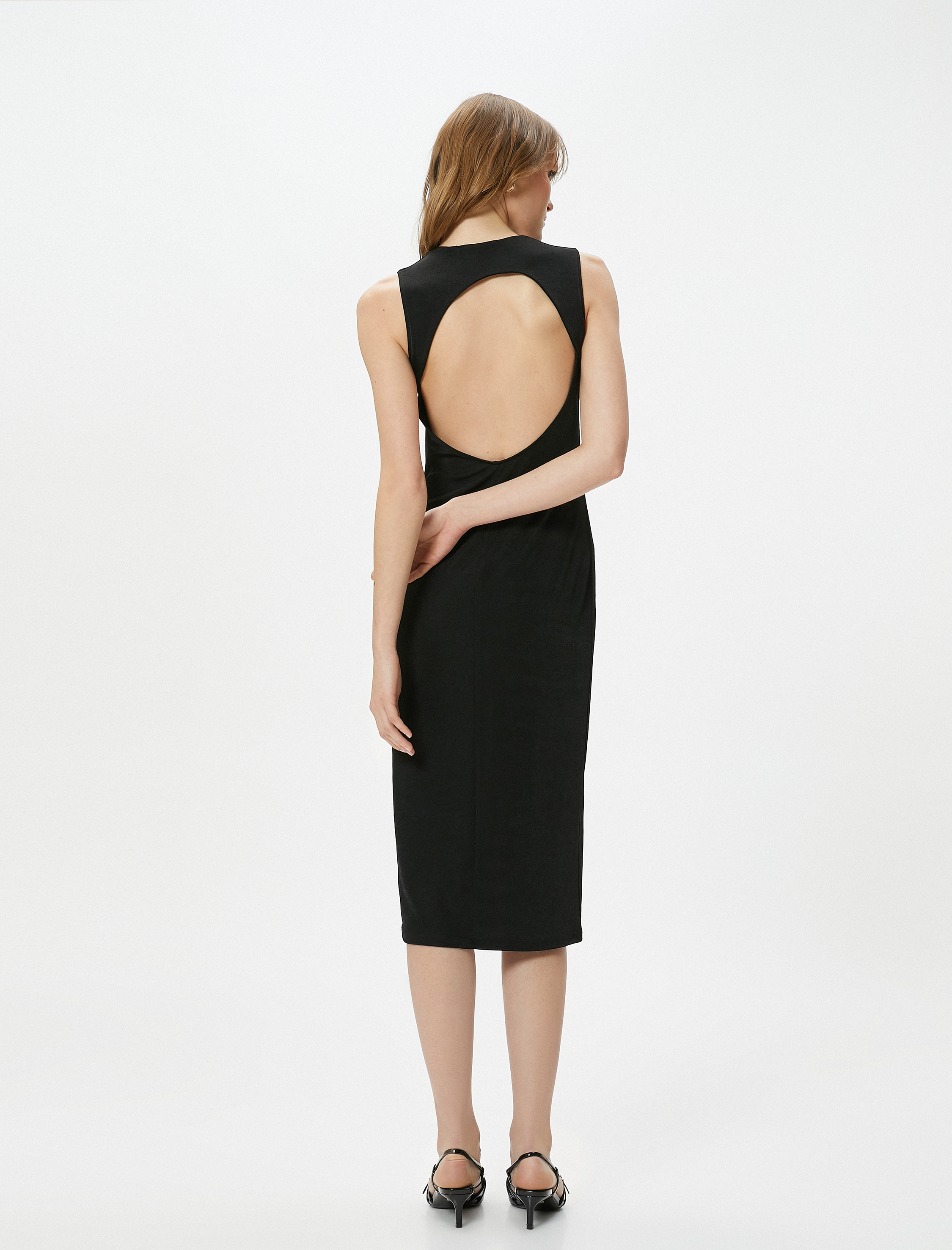   Midi Elbise Halter Yaka Sırtı Pencere Detaylı