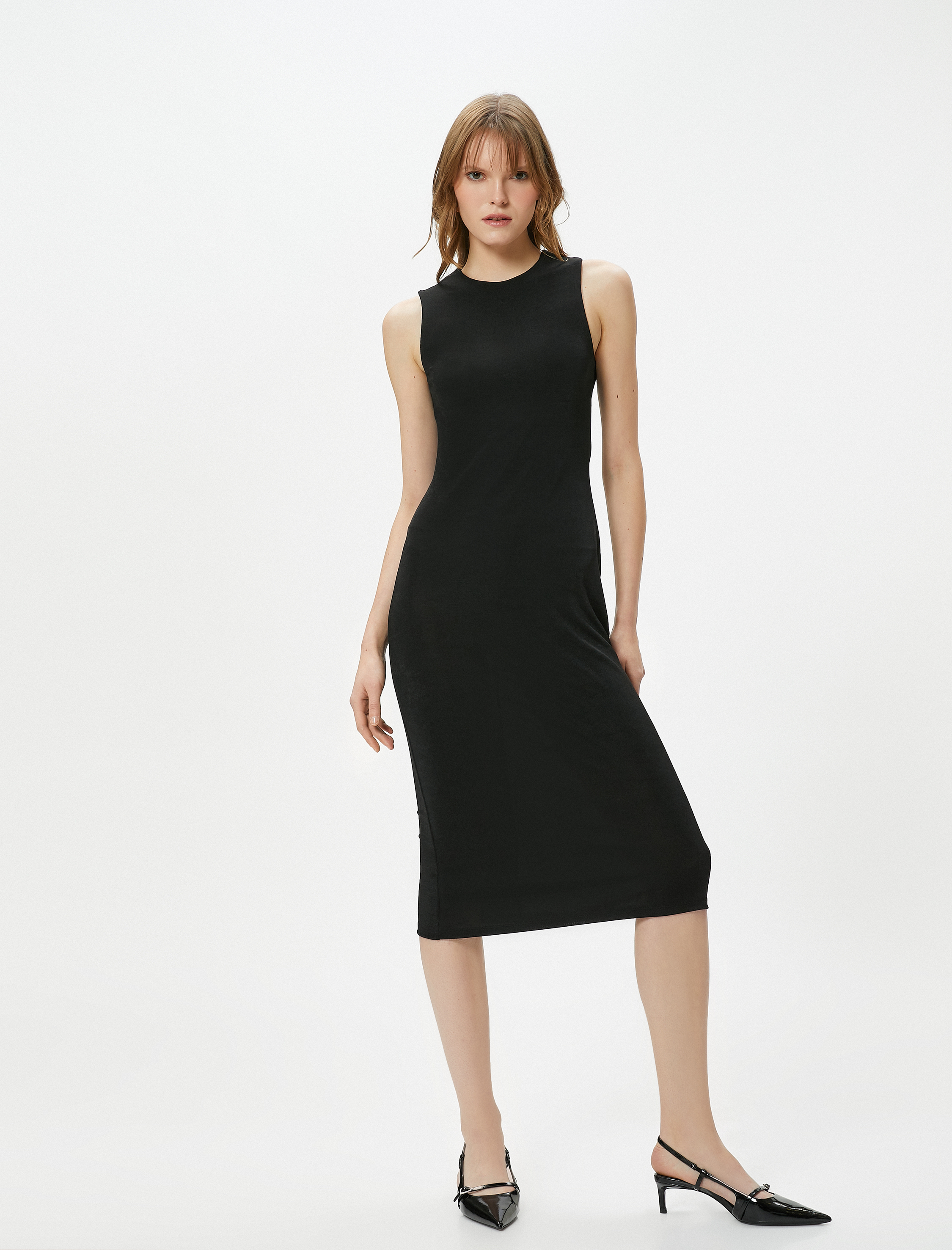   Midi Elbise Halter Yaka Sırtı Pencere Detaylı