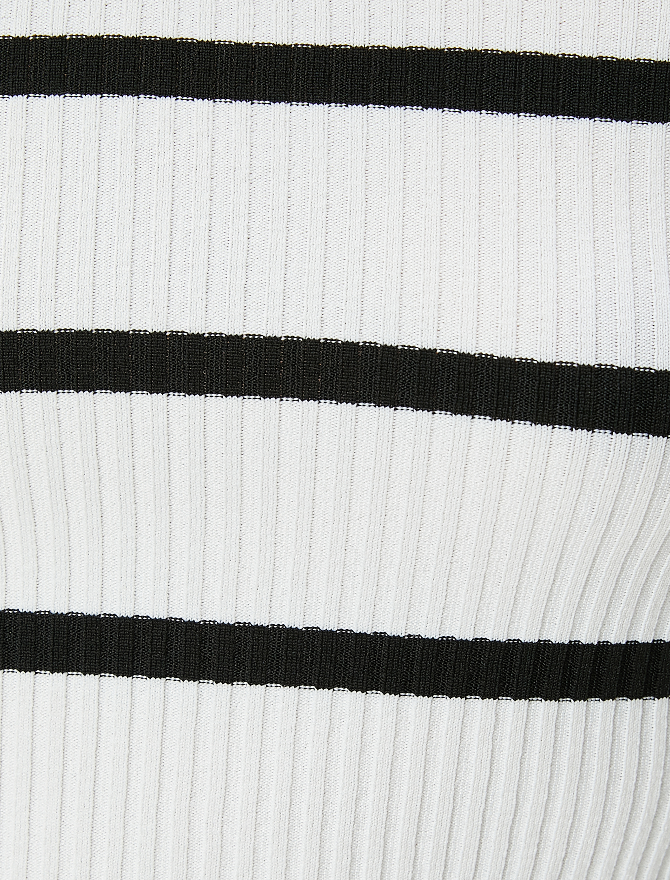 Crop Triko Kazak U Yaka Fitilli