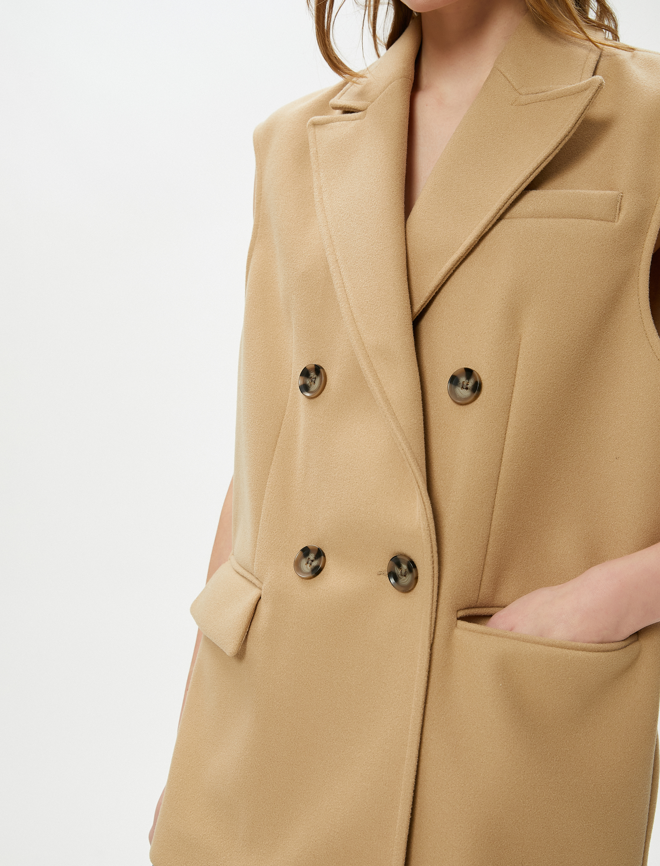   Kaşe Kruvaze Yelek Düğmeli Kapaklı Cep Detaylı