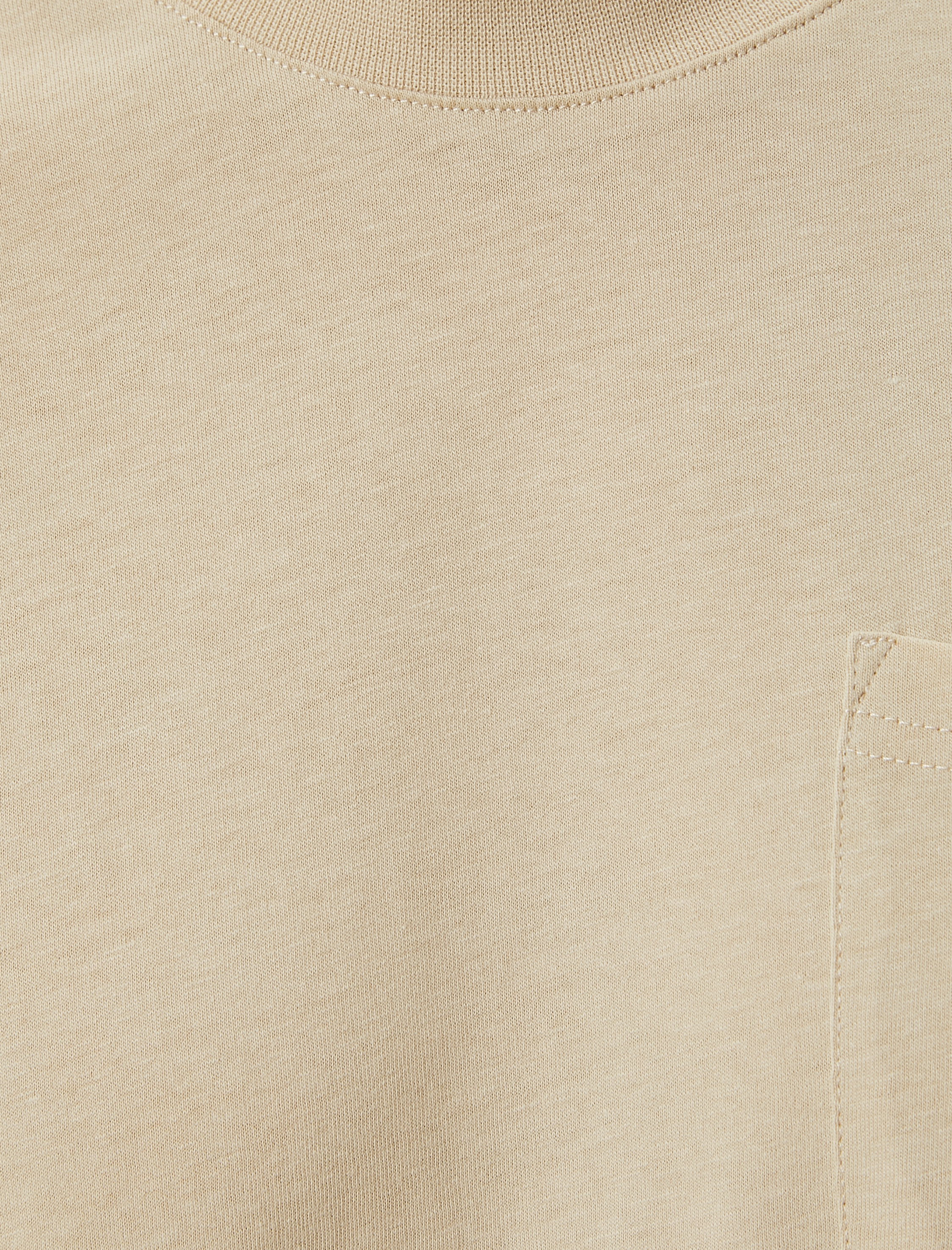   Basic Tişört Hafif Dik Yaka Tek Cep Detaylı Bisiklet Yaka Kısa Kollu