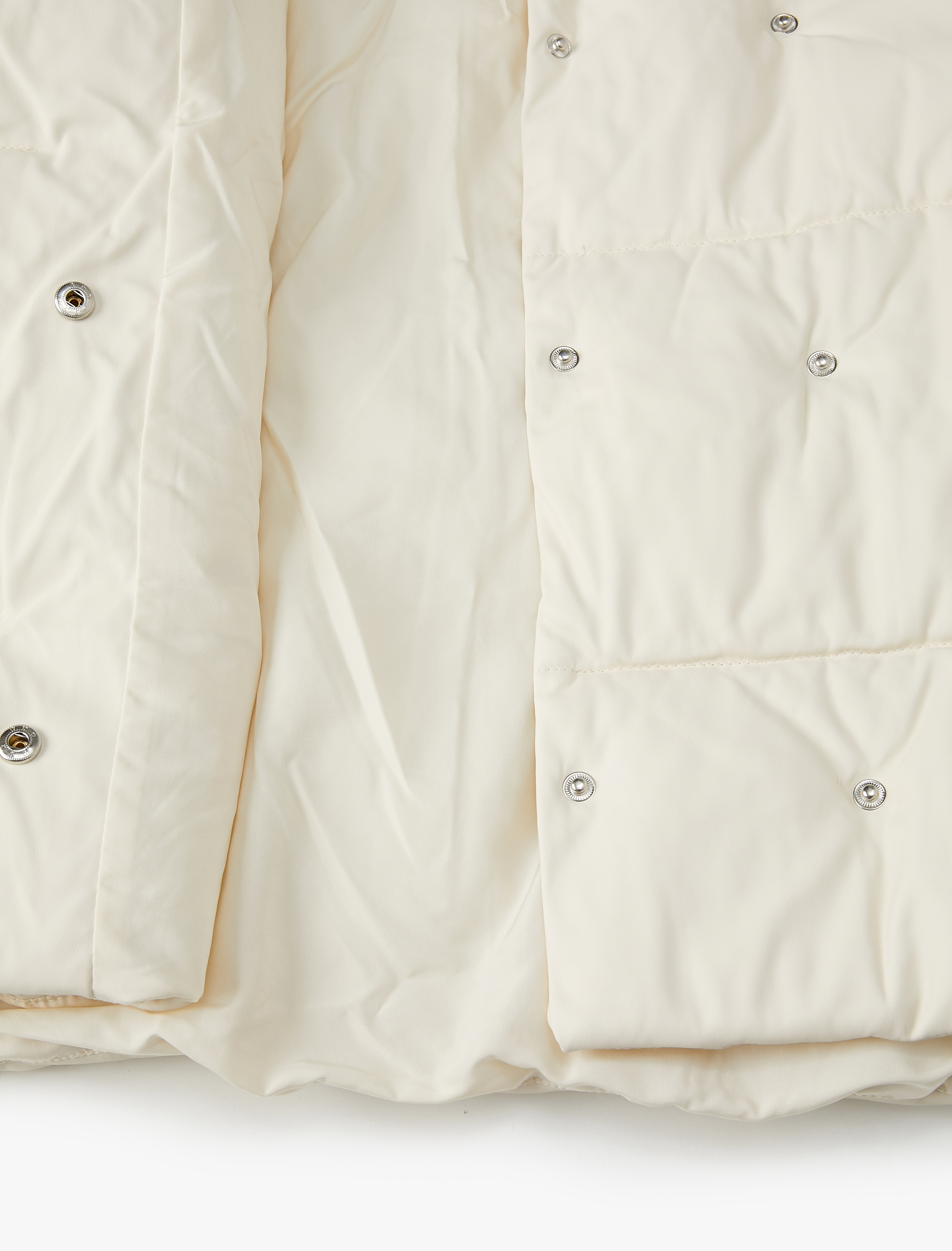   Kısa Şişme Mont Deri Görünümlü Çıtçıt Düğmeli Cepli Dik Yaka