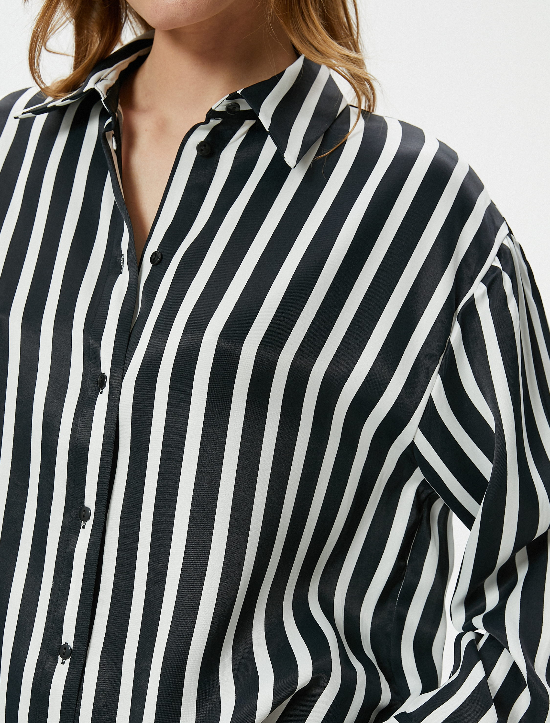   Saten Gömlek Uzun Kollu Düğmeli