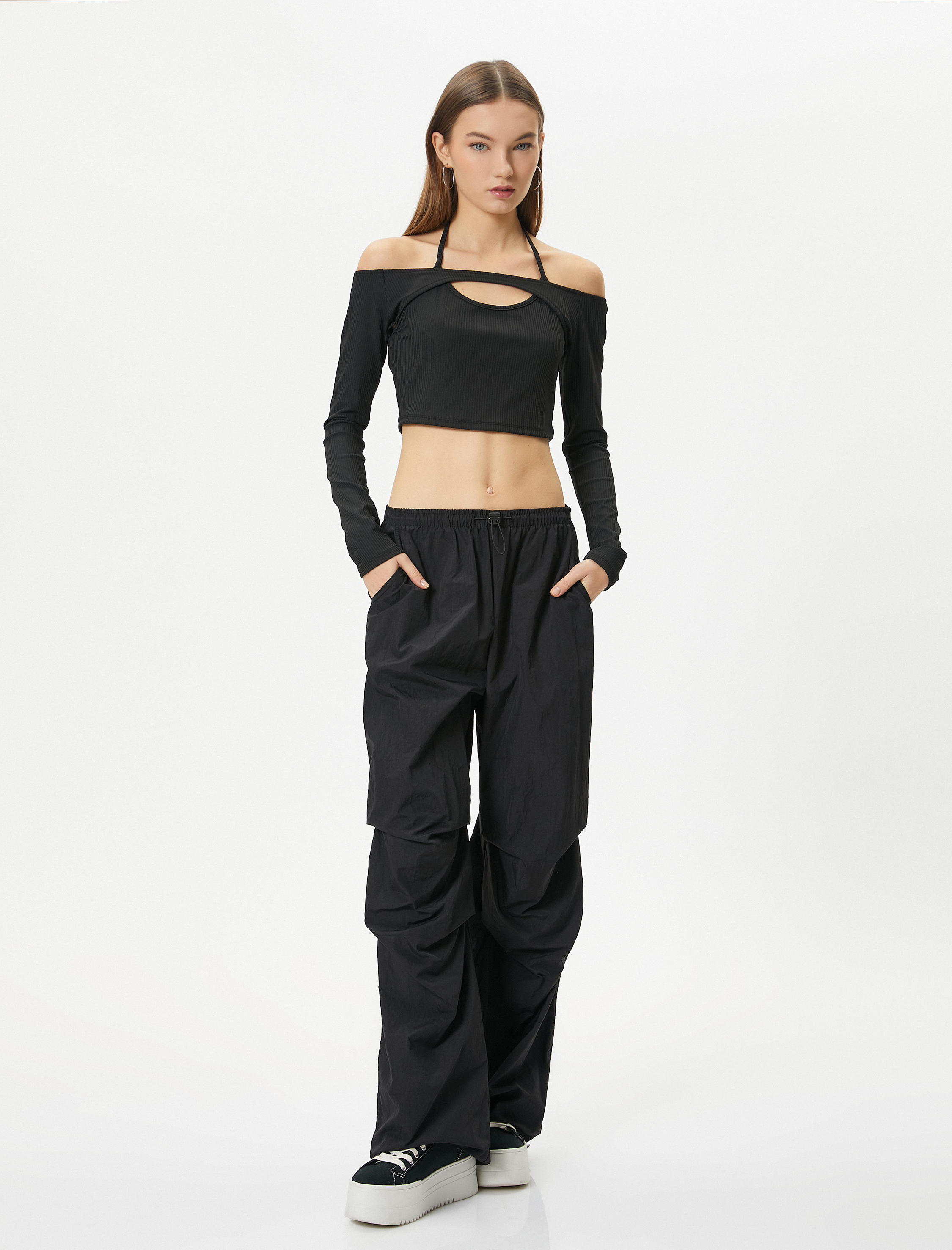   Kayık Yaka Crop Tişört Uzun Kollu Bağlama Detaylı