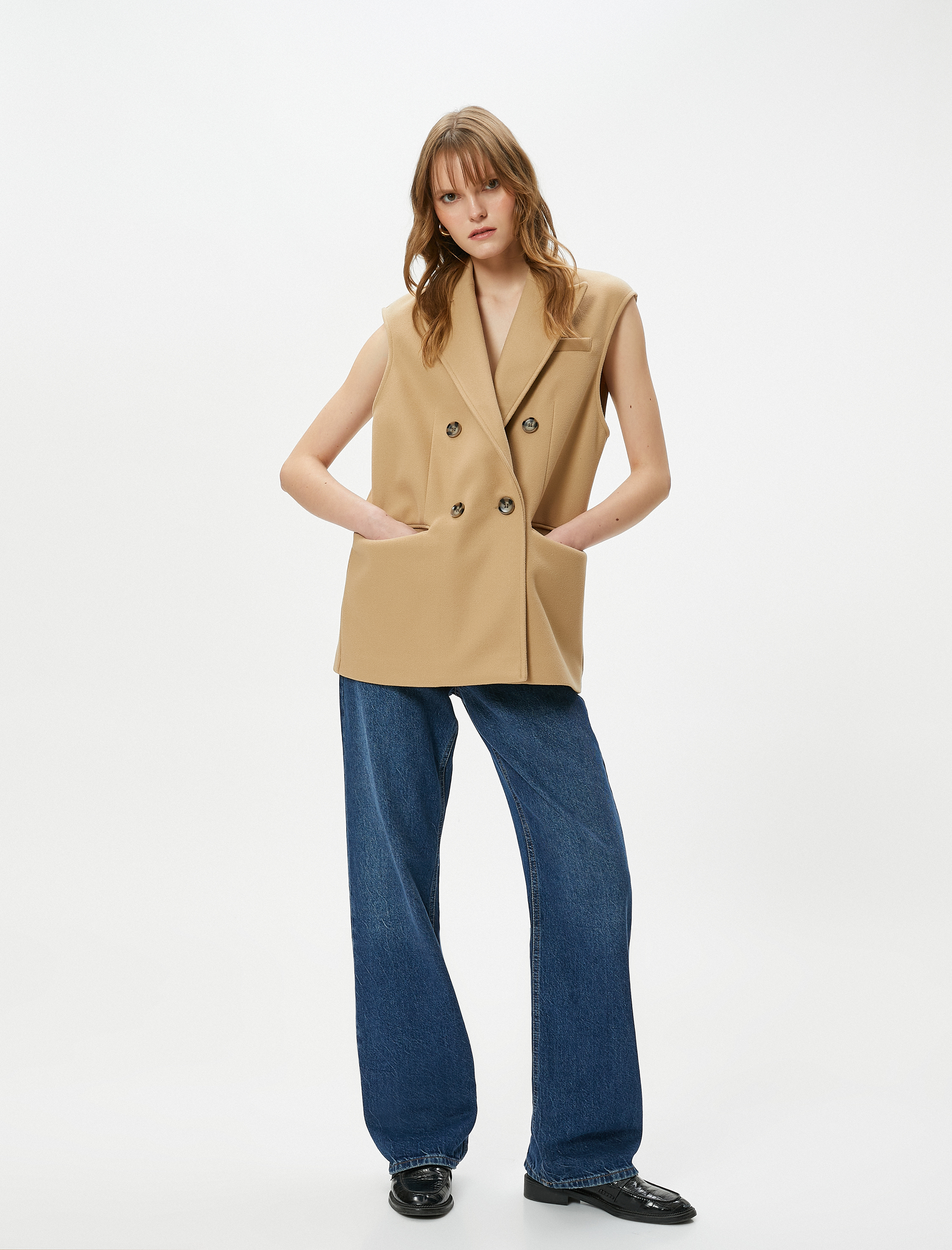   Kaşe Kruvaze Yelek Düğmeli Kapaklı Cep Detaylı