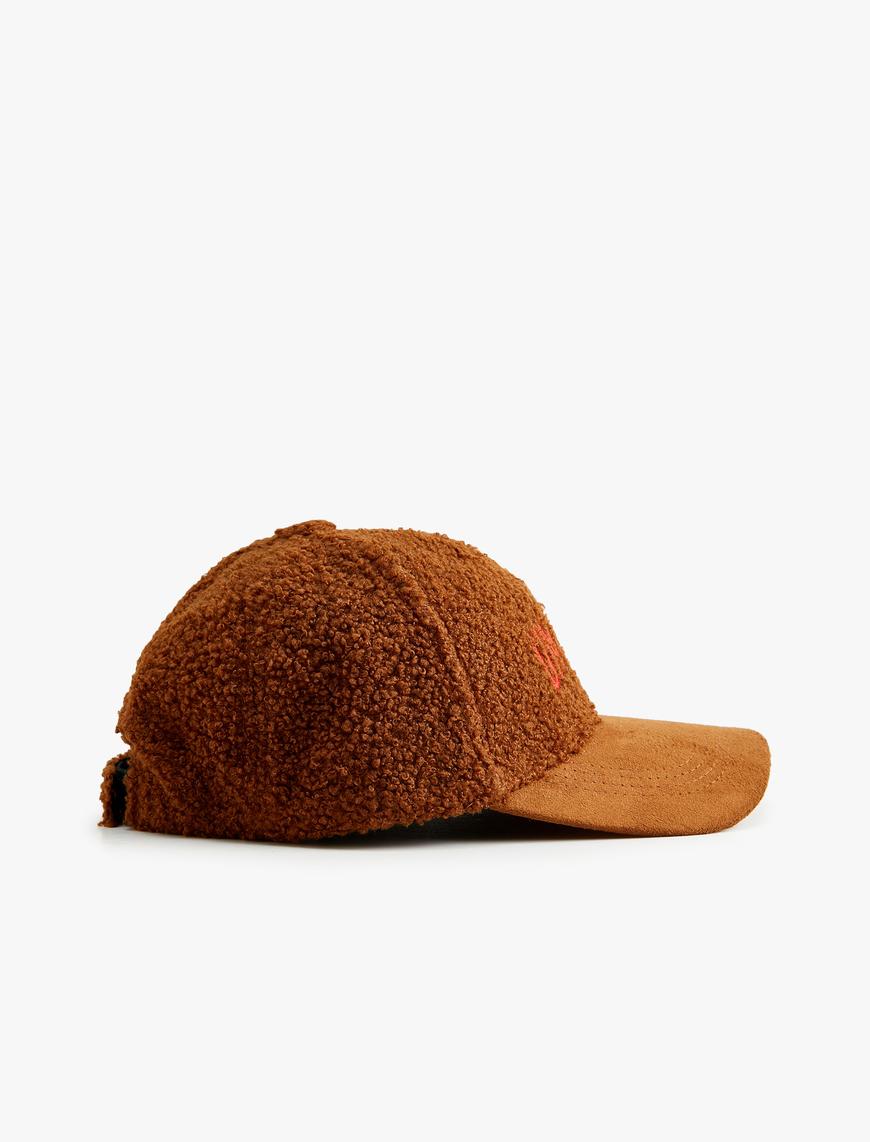  Kadın Peluş Cap Şapka İşleme Detaylı