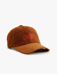 Peluş Cap Şapka İşleme Detaylı