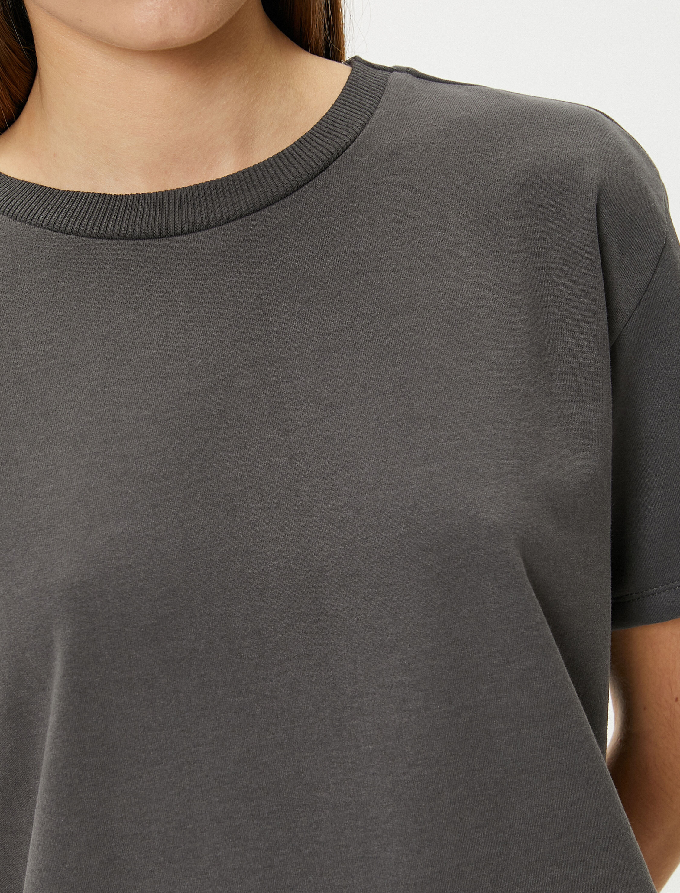   Basic Tişört Bisiklet Yaka Kısa Kollu Pamuk Karışımlı