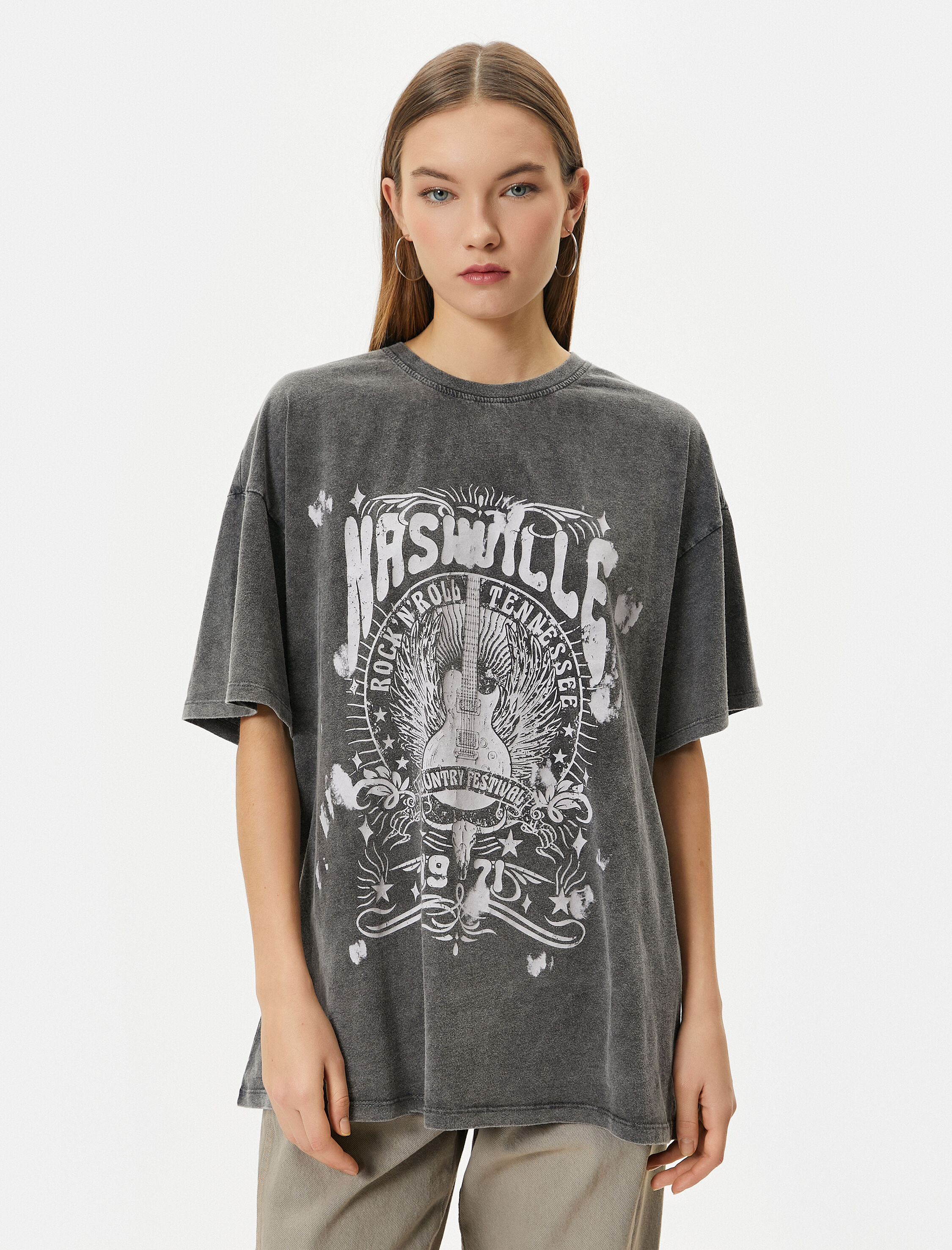   Rahat Kalıp Tişört Soluk Efektli Baskılı Kısa Kollu Bisiklet Yaka Pamuklu