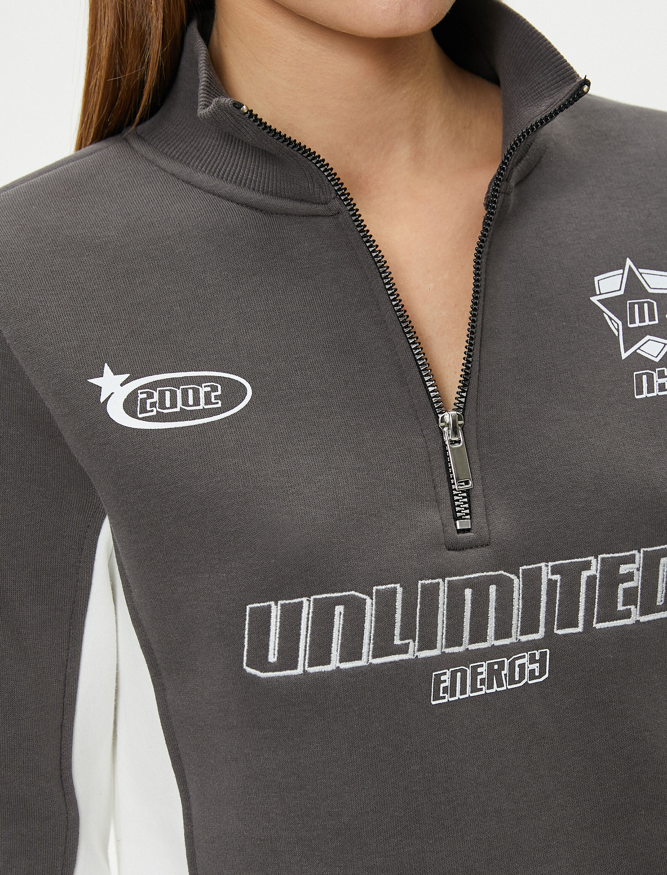   Şardonlu Yarım Fermuarlı Sweatshirt Crop Dik Yaka Renk Bloklu