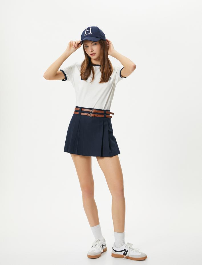  Arkası Baskılı Kolej Tişört Kısa Kollu Bisiklet Yaka Pamuklu Renk Kontrastlı