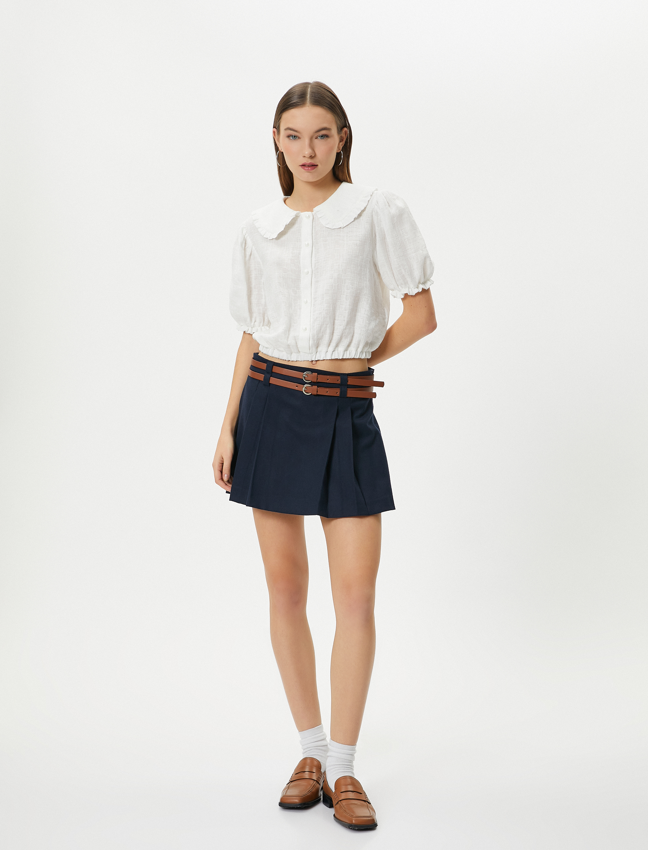   Balon Kol Crop Bluz Geniş Bebe Yaka Düğmeli Pamuklu