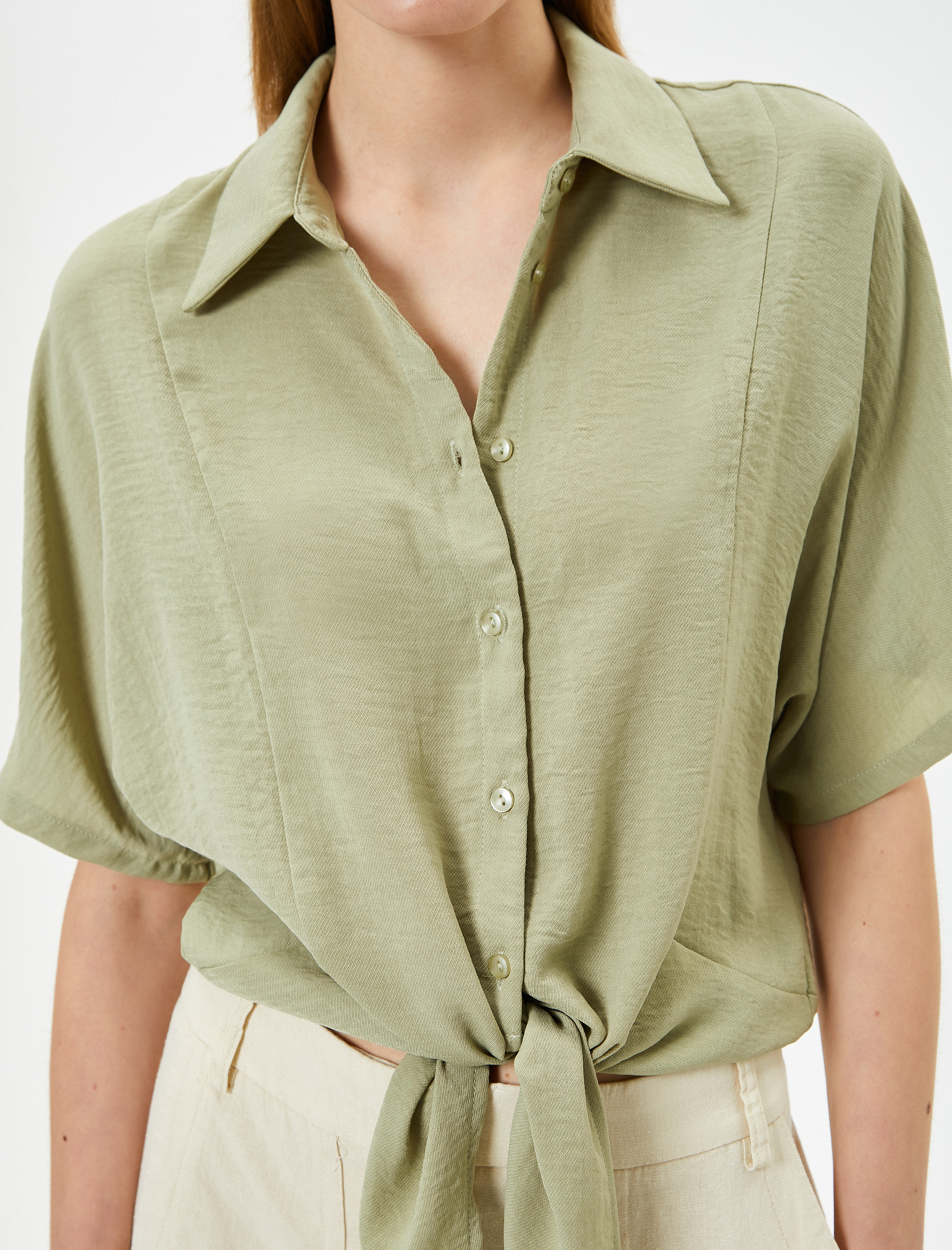   Önden Bağlamalı Gömlek Kısa Kollu Düğmeli Dokulu